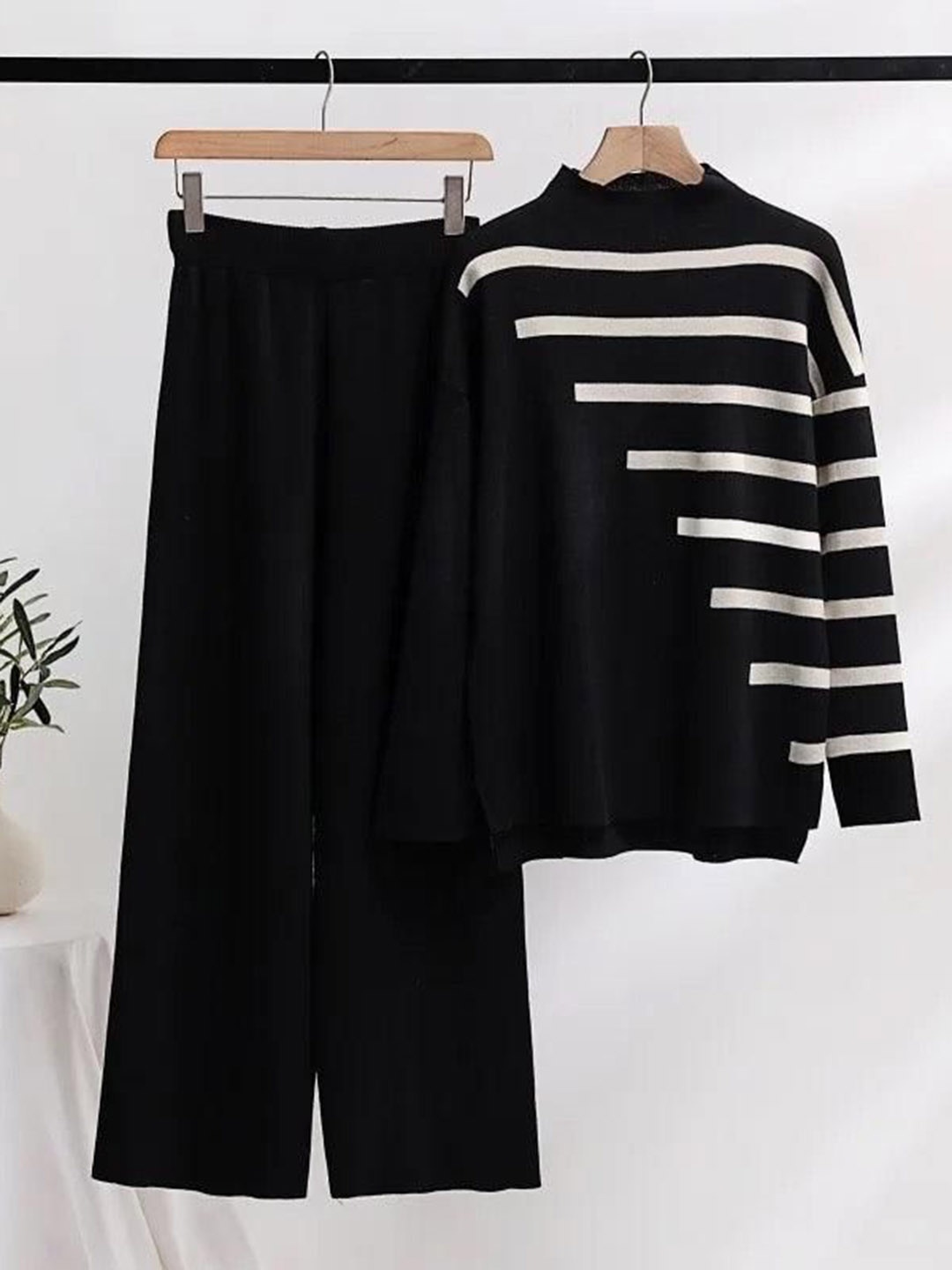 

Alamode By Akanksha Black Mario Striped Woolen Co-Ord Set