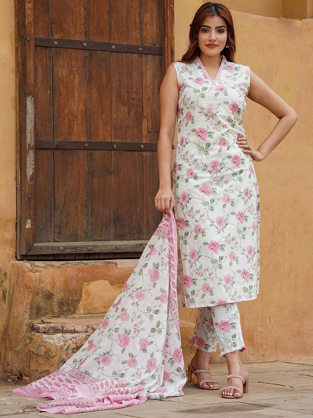 

NKV Women Printed Thread Work Floral Kurta, Pink