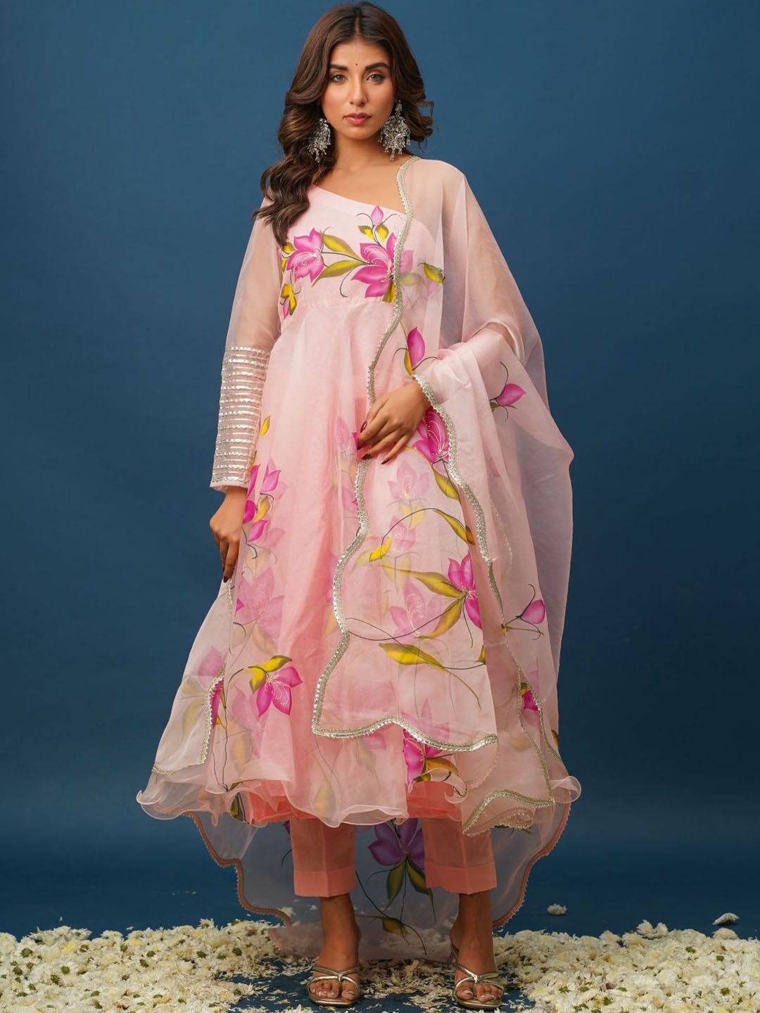 

HOUSE OF BAISA Floral Printed One Shoulder Anarkali Kurta With Trouser & Dupatta, Pink