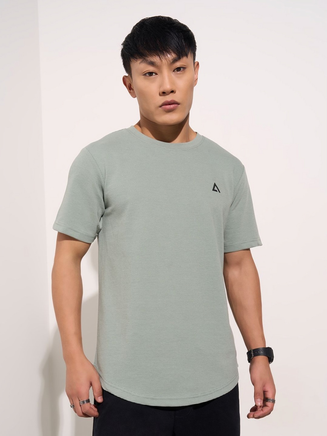 

Street 808 by Pantaloons Men Solid Round Neck Cotton T-shirt, Green