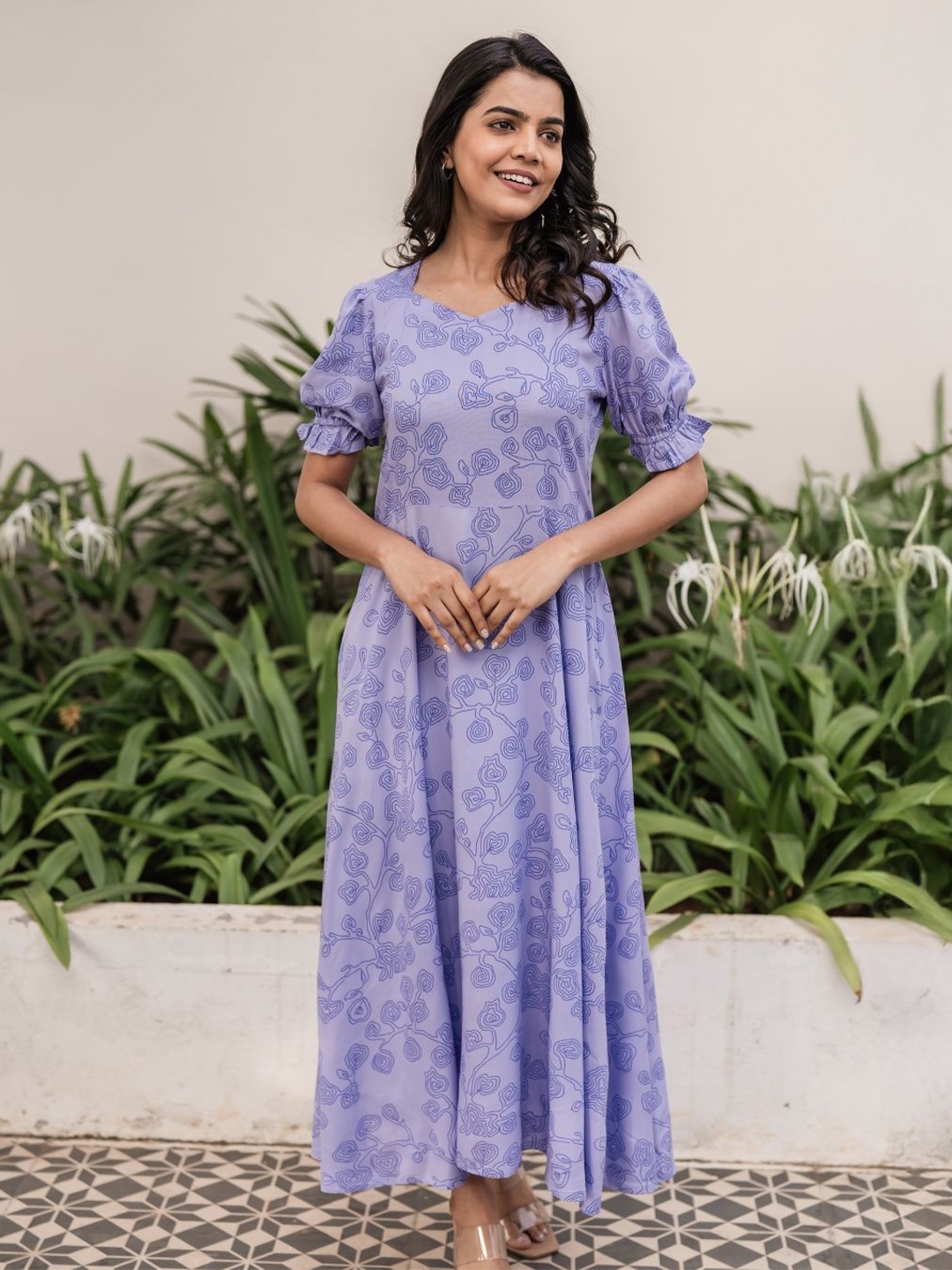

HAY Women Floral Printed Fit and Flare Maxi Dress, Lavender
