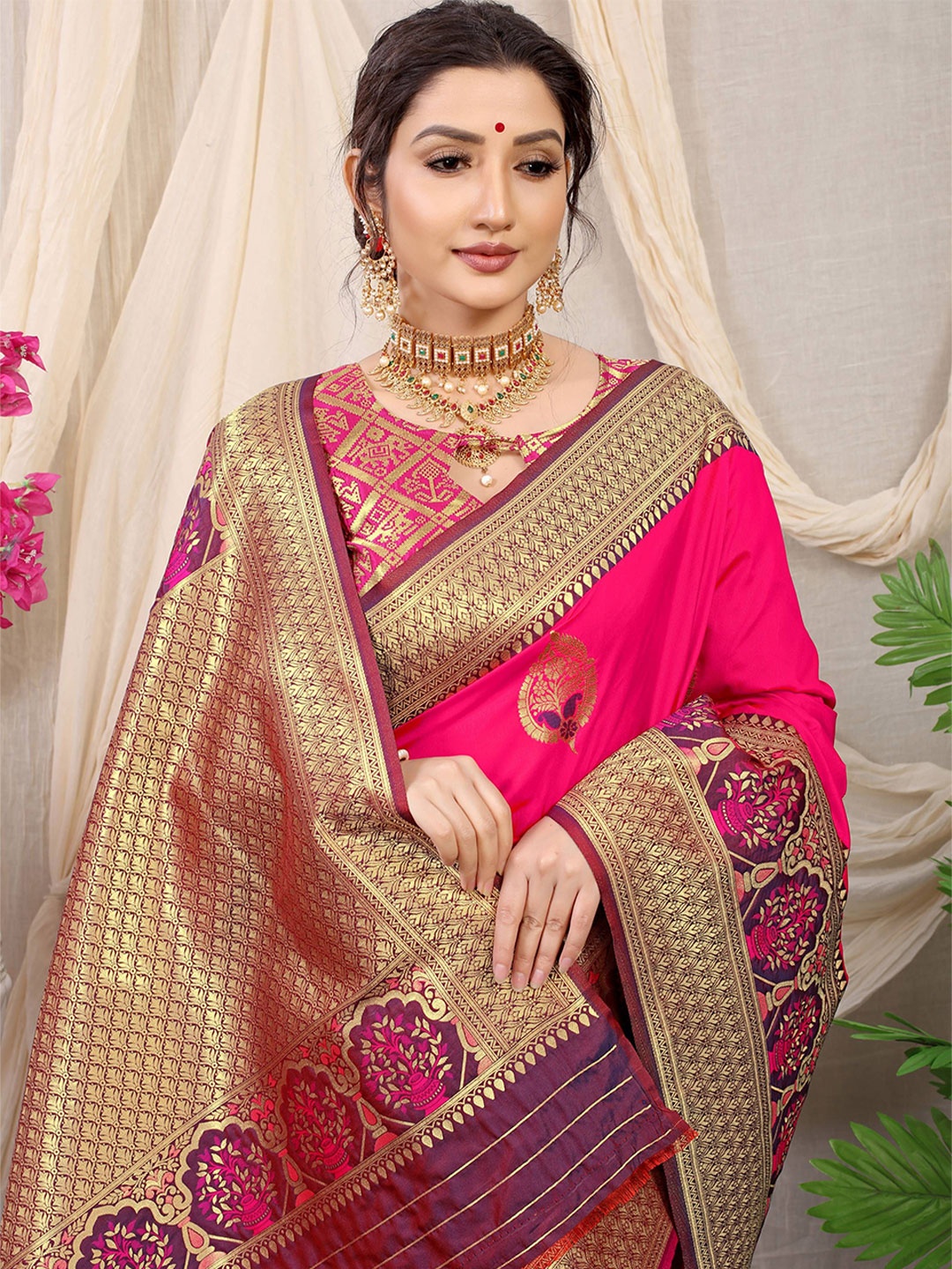

Kandora Woven Design Zari Pure Silk Paithani Saree, Pink