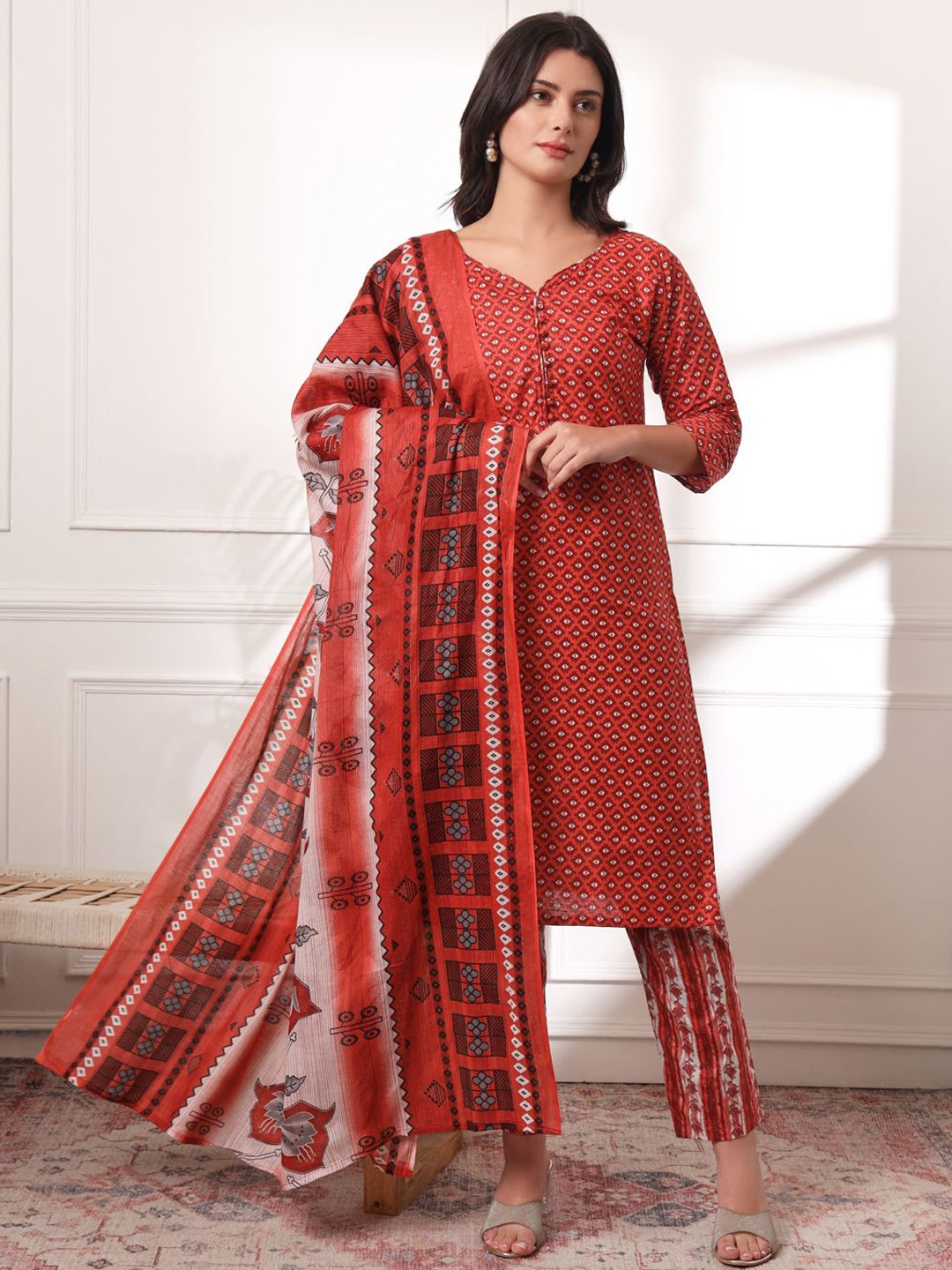 

KALINI Printed Pure Cotton Sweetheart Neck Straight Kurta With Trousers & Dupatta, Maroon