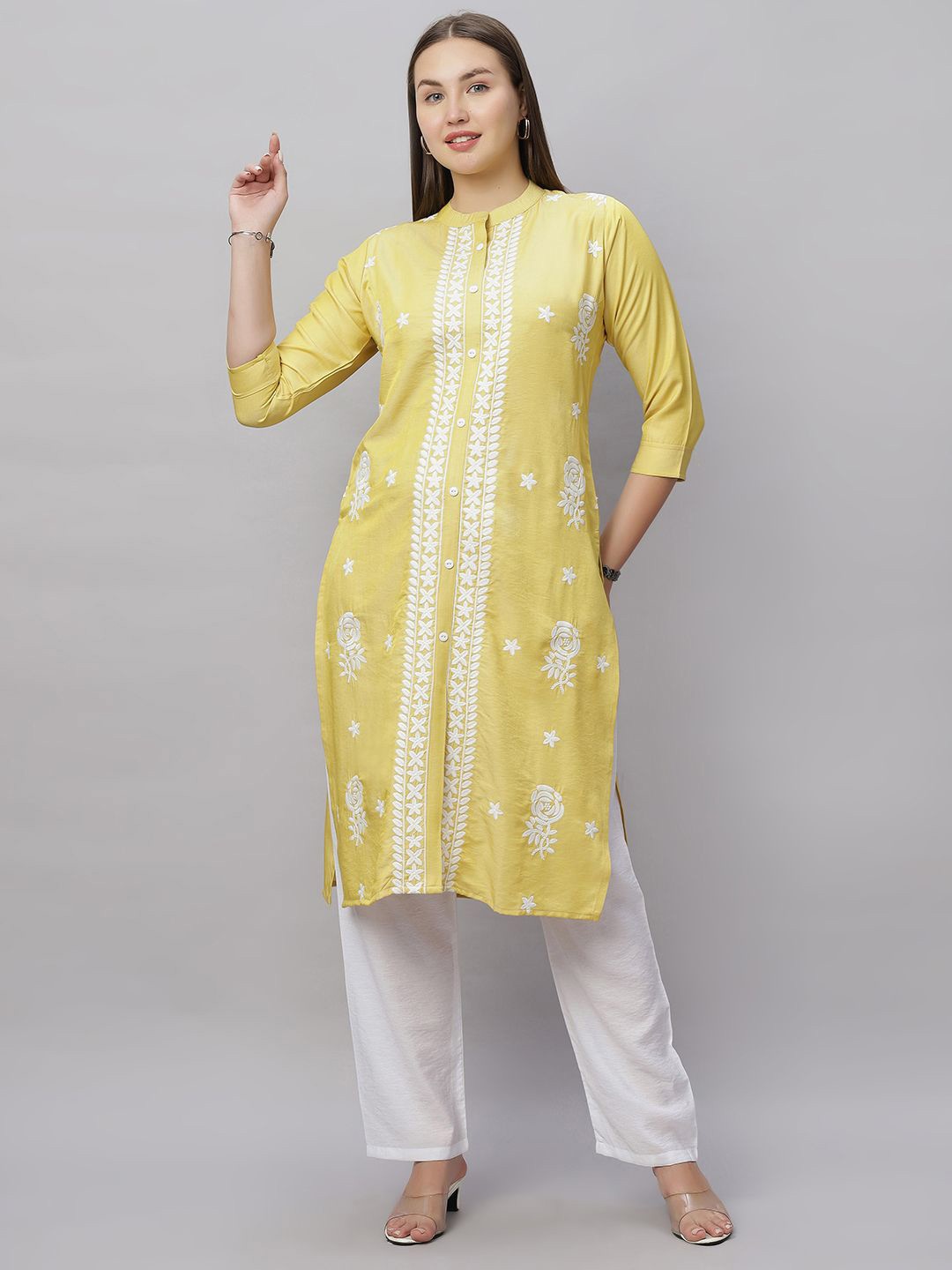 

SK Floral Embroidered Mandarin Collar Thread Work Kurta, Yellow