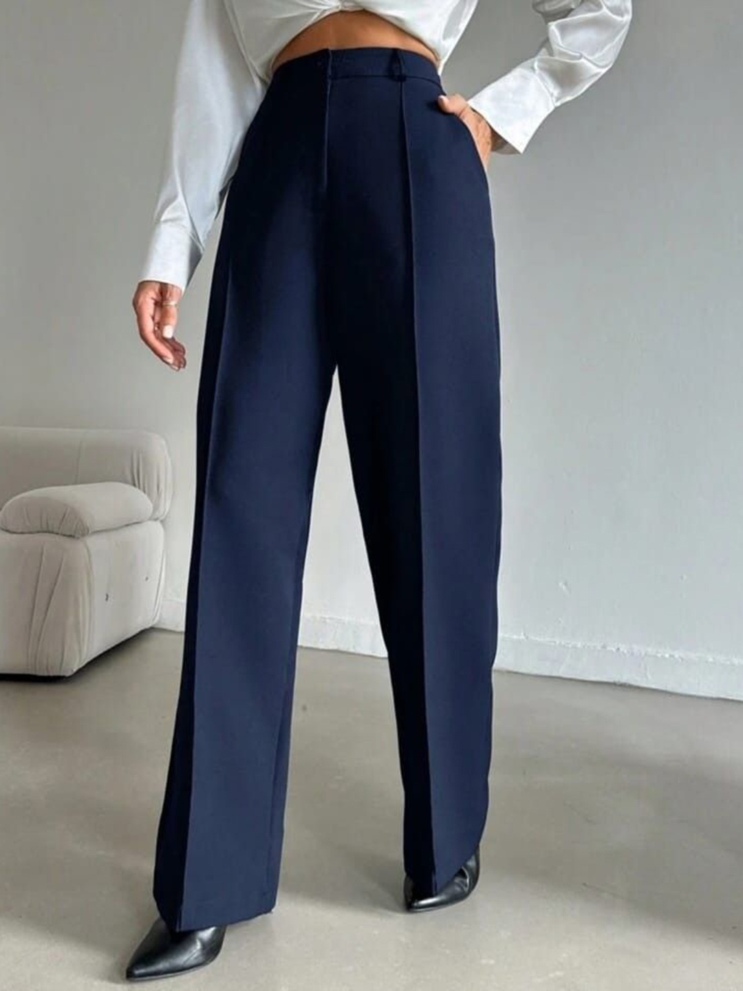 

BROADSTAR Women Smart Straight Fit High-Rise Easy Wash Pleated Trousers, Navy blue