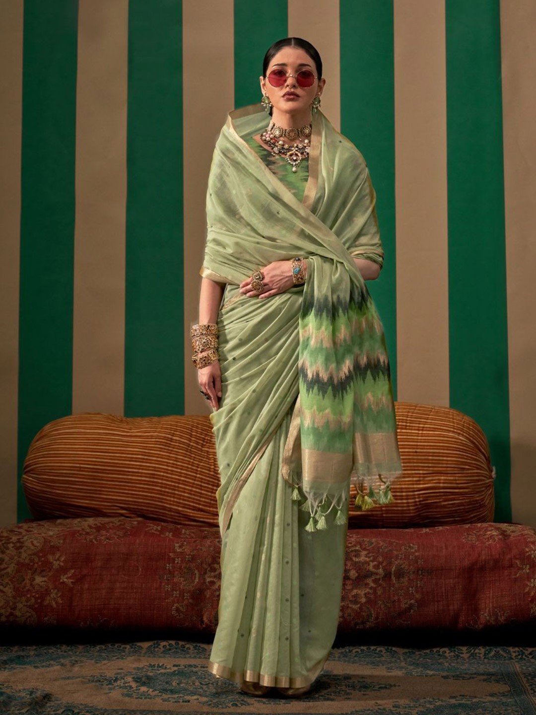 

PEENGAX Woven Design Zardozi Handloom Chanderi Saree, Green
