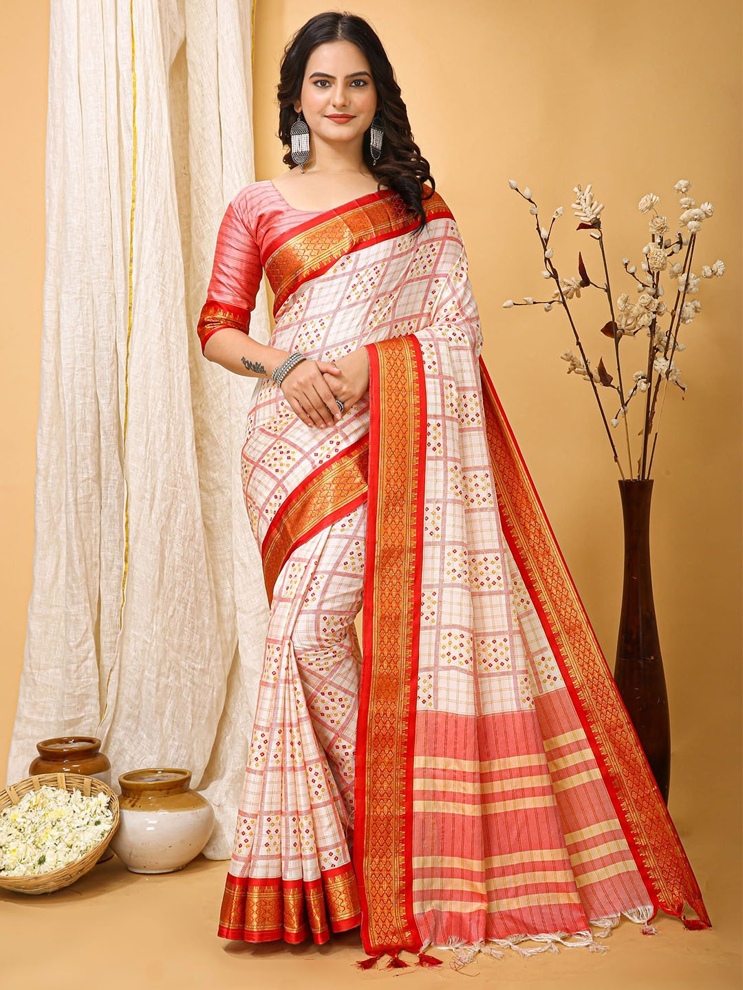 

KALINI Women Ethnic Motifs Zari Art Silk Banarasi Saree, Red