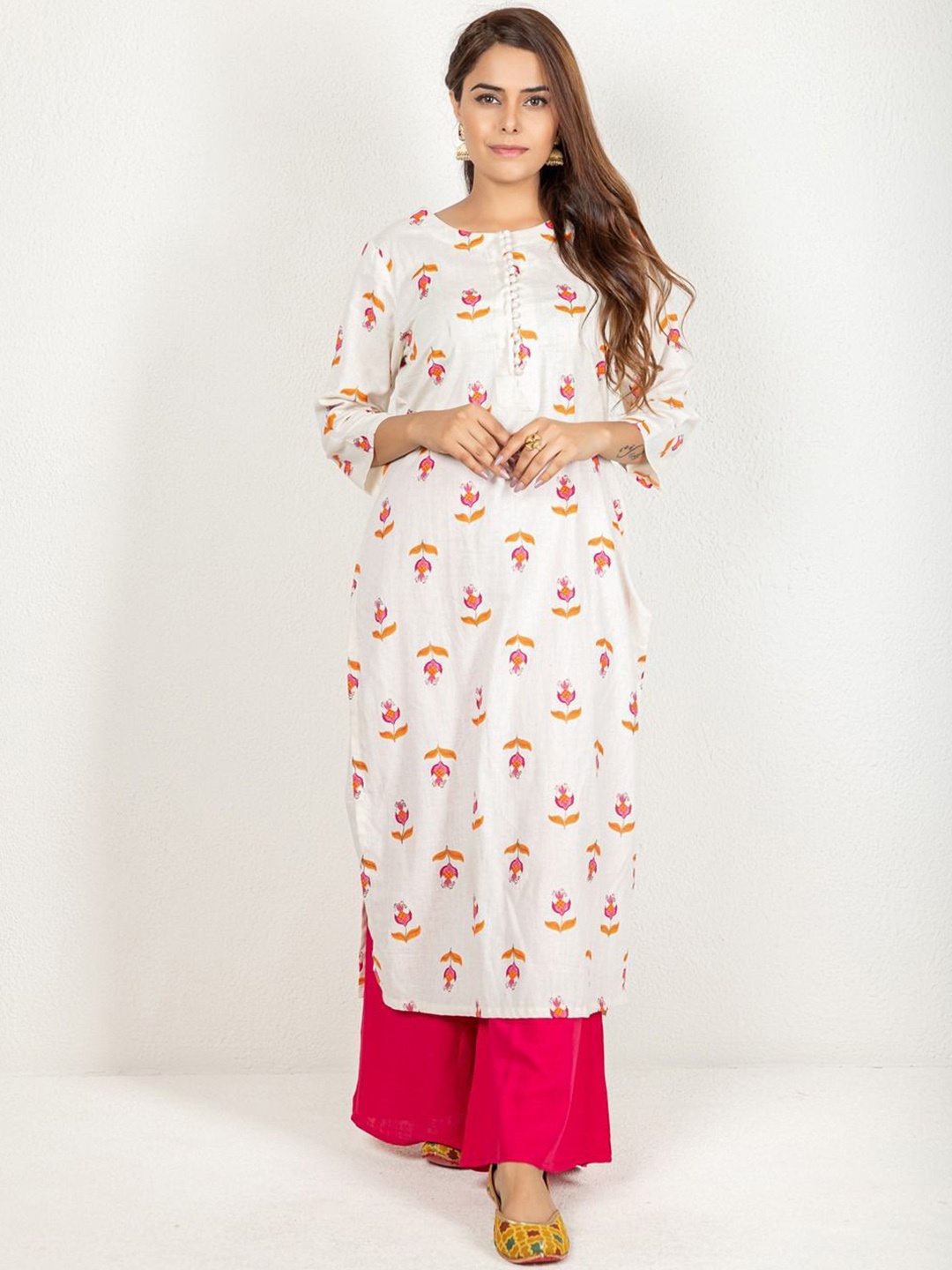 

INDIE JHOLA Floral Printed Round Neck Straight Kurta, Cream