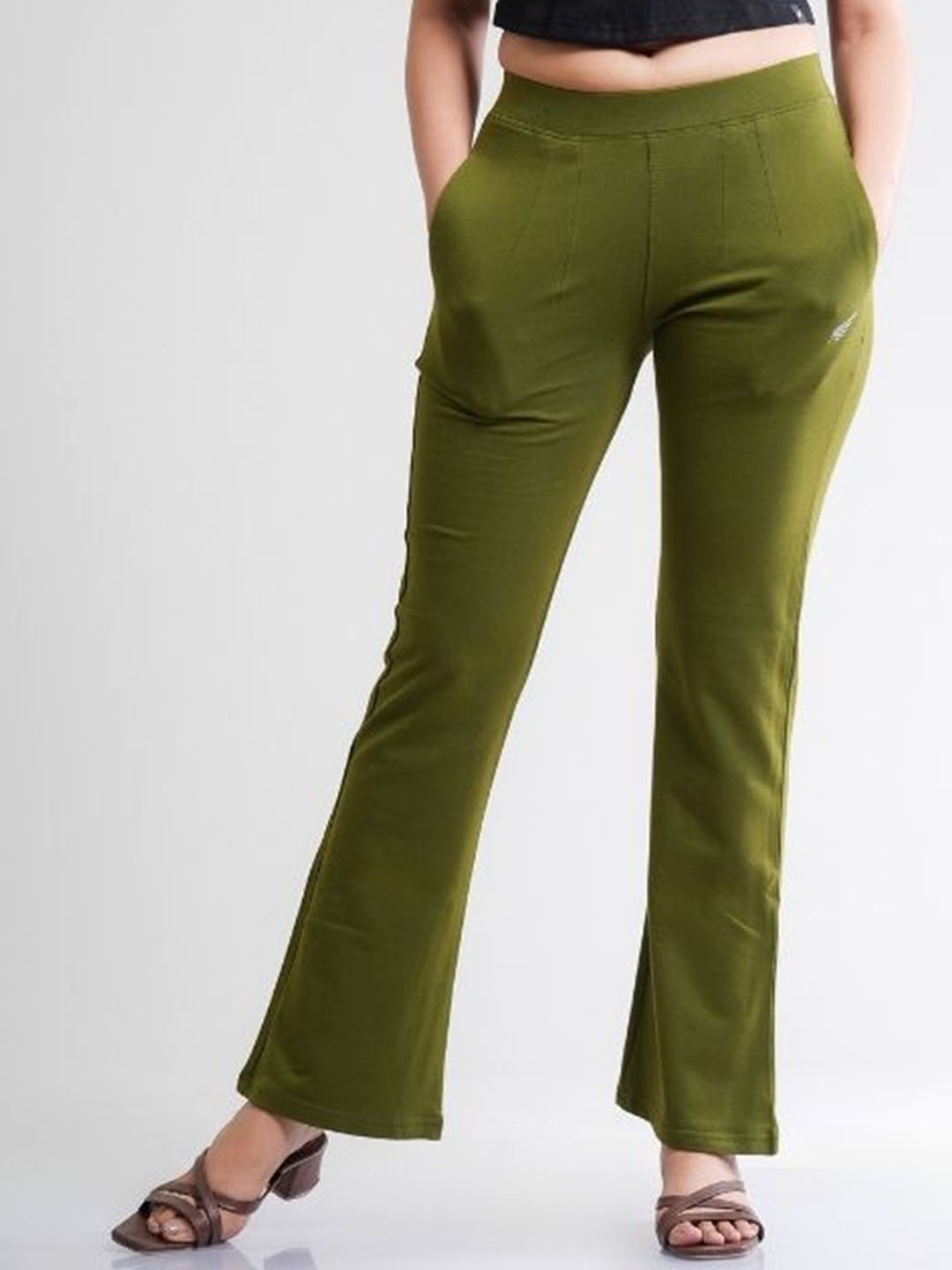 

FLURR Women Relaxed Easy Wash Pleated Trousers, Olive