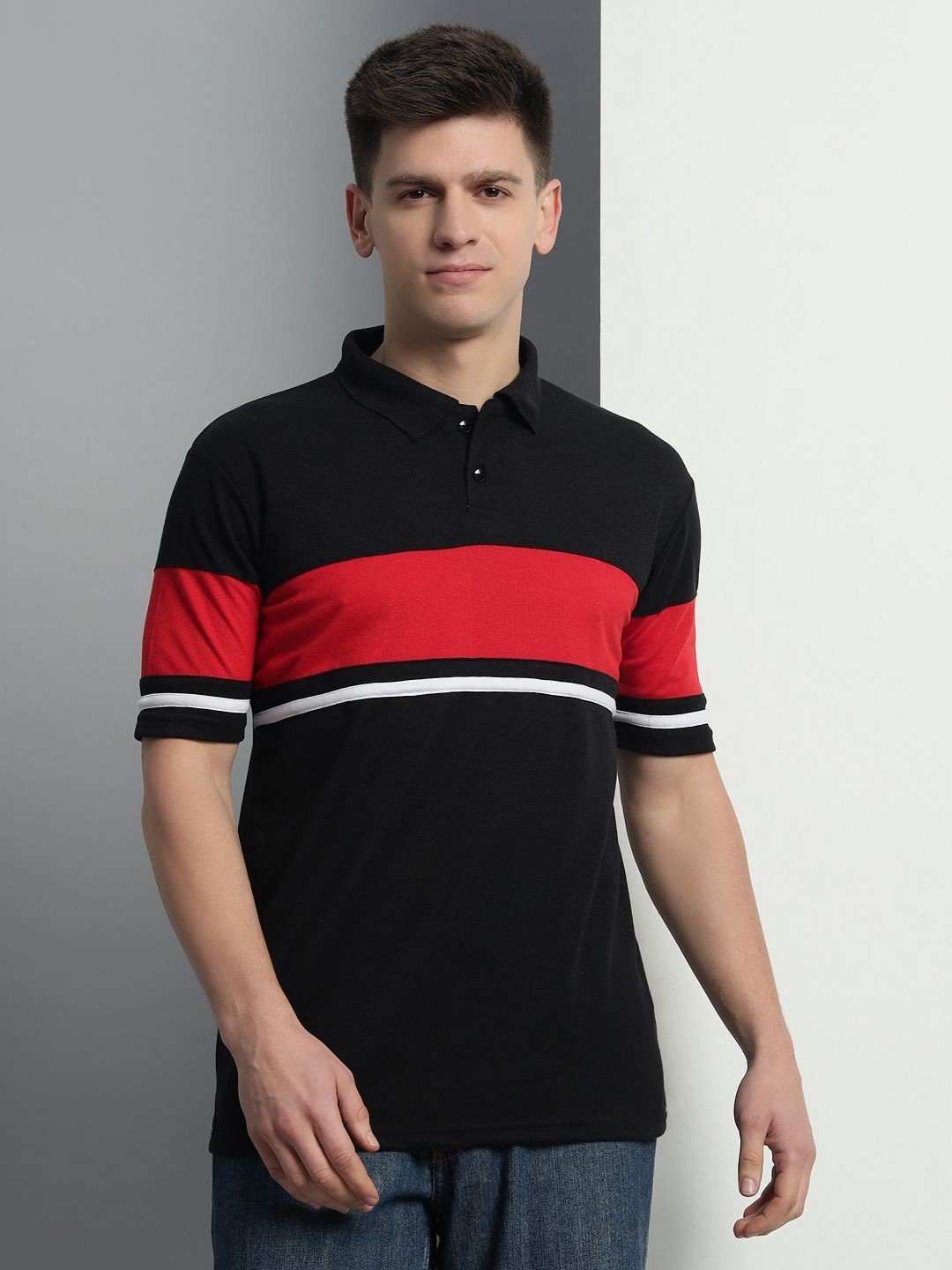 

Metronaut Men Colourblocked Polo Collar T-shirt, Black