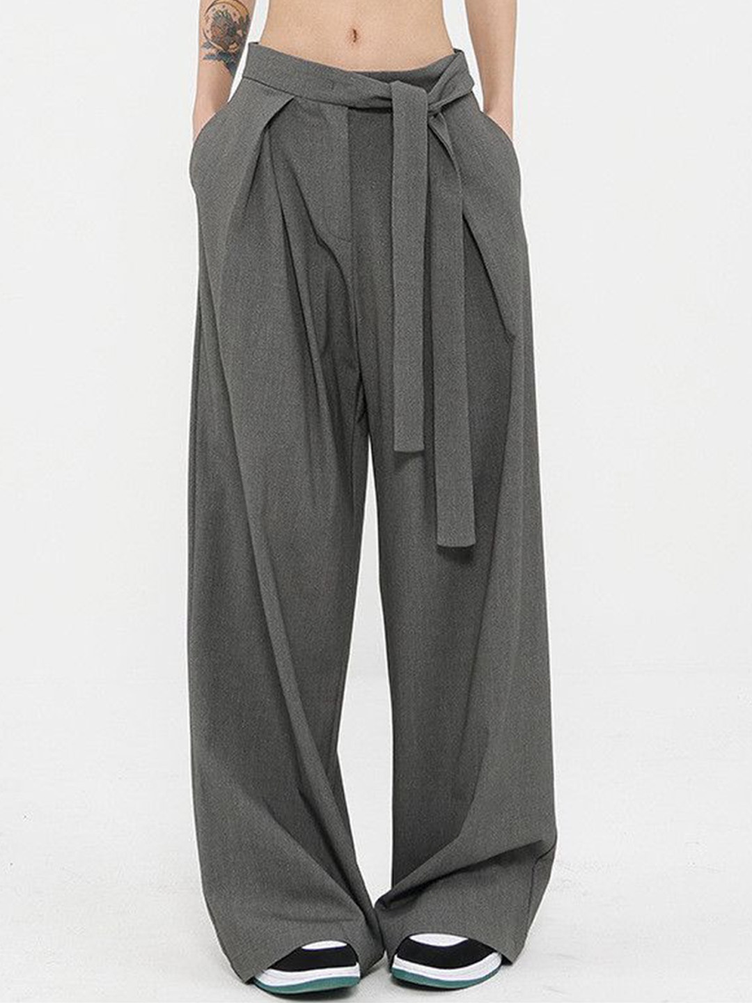 

DressBerry Women Pleated Parallel Trousers, Grey