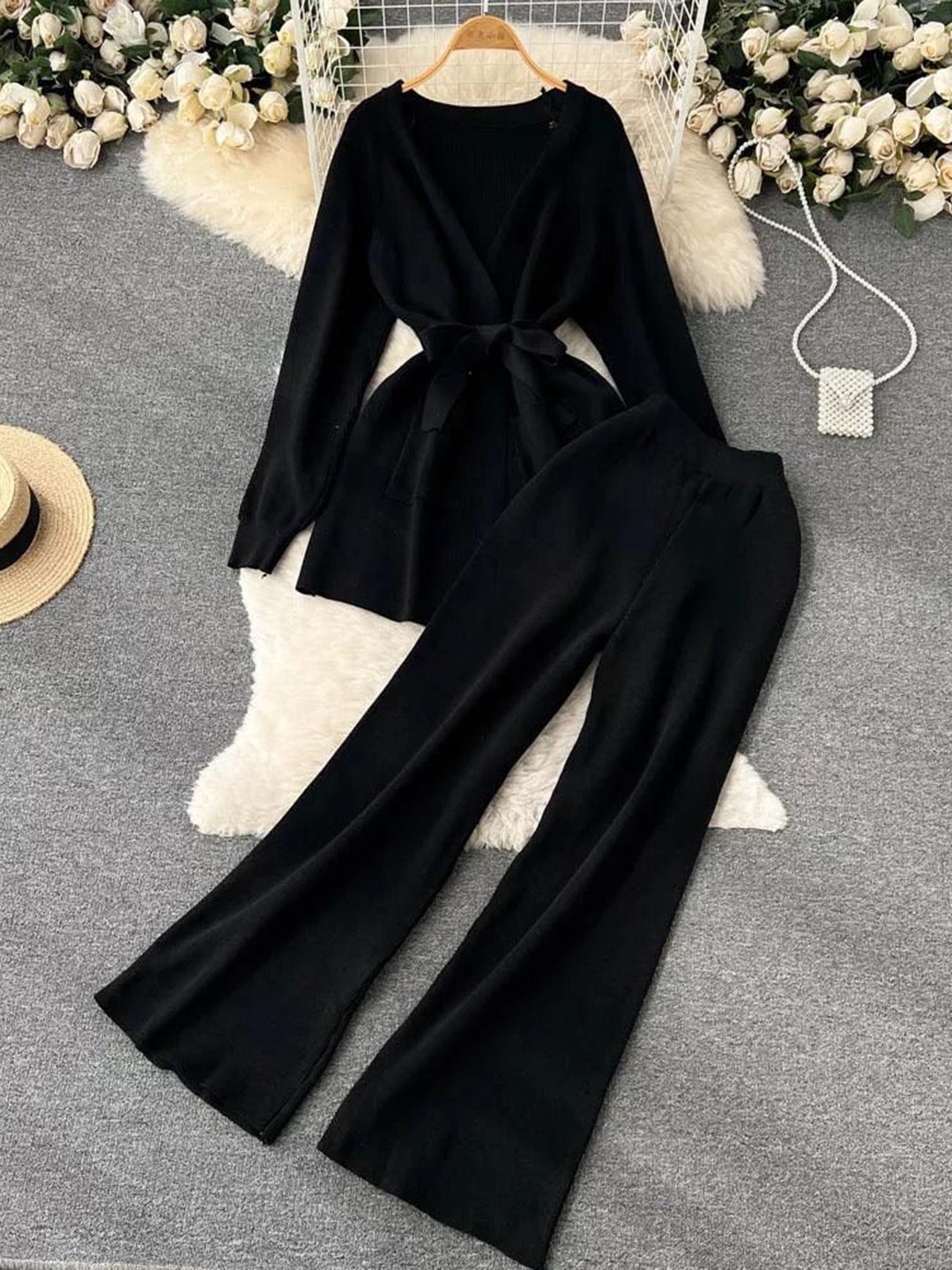 

Alamode By Akanksha Black Liboa Woolen Co-Ord Set
