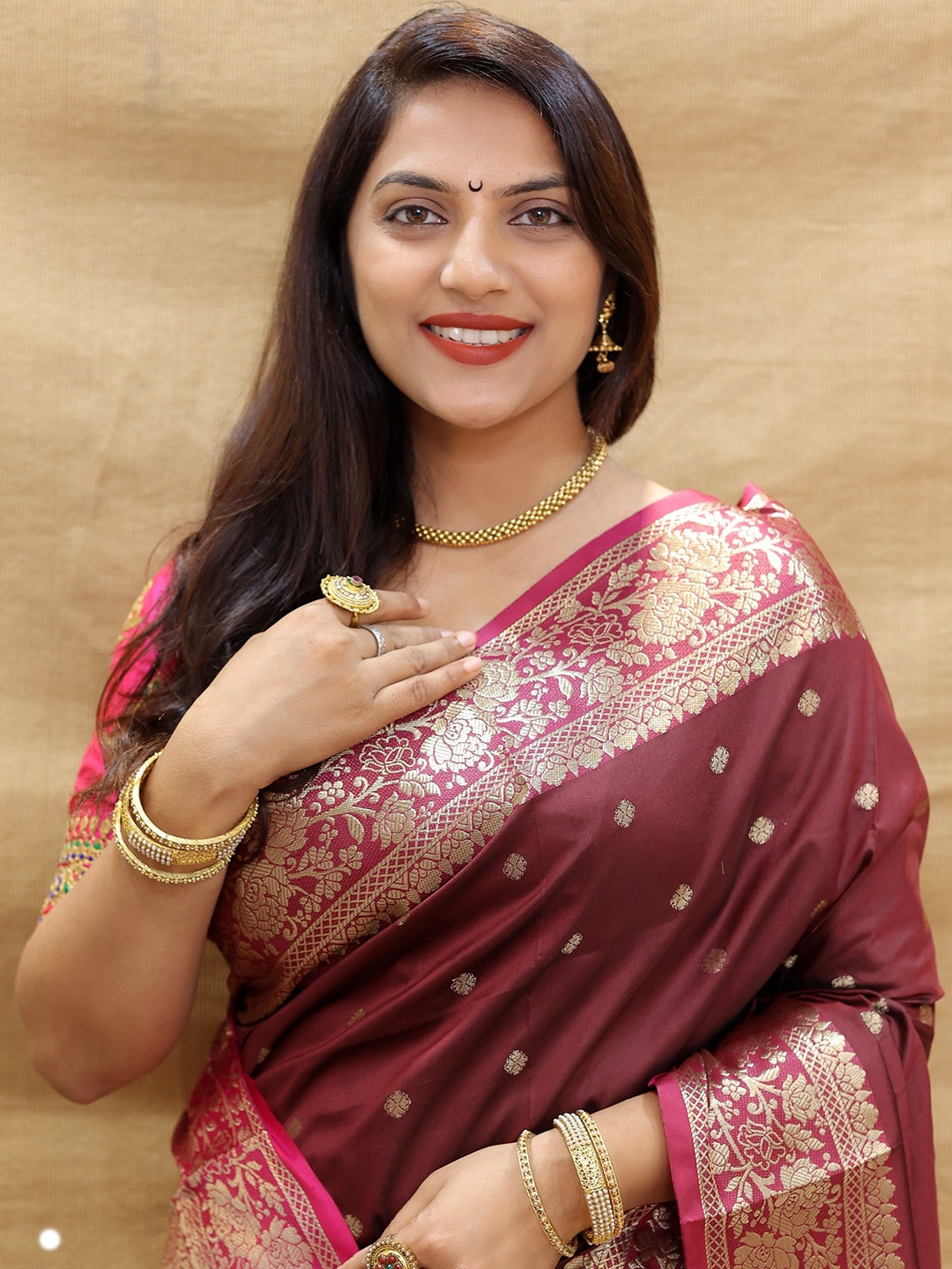

Kandora Woven Design Zari Pure Silk Banarasi Saree, Maroon