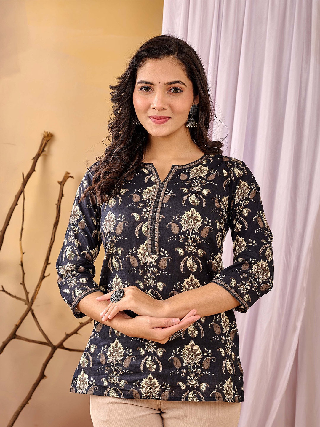 

Nayo Printed Tunic, Black