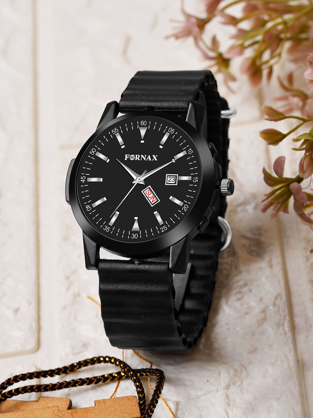 

Fornax Men Round Dial & Textured Style Straps Reset Time Analogue Watch fx23, Black