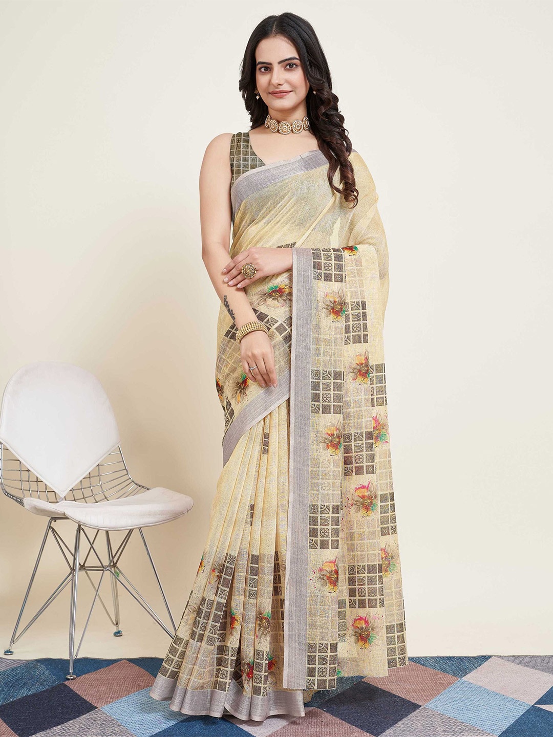 

DIVASTRI Floral Designer Saree, Beige