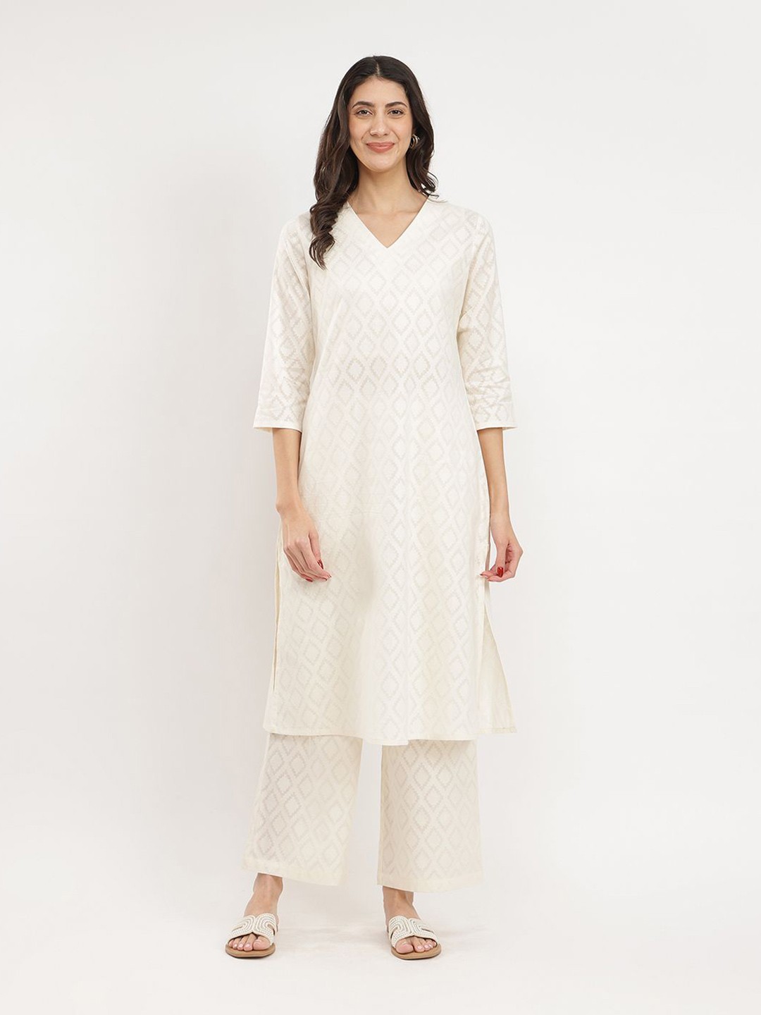 

Pink Fort Geometric Woven Design Pure Cotton Kurta with Trouser, White