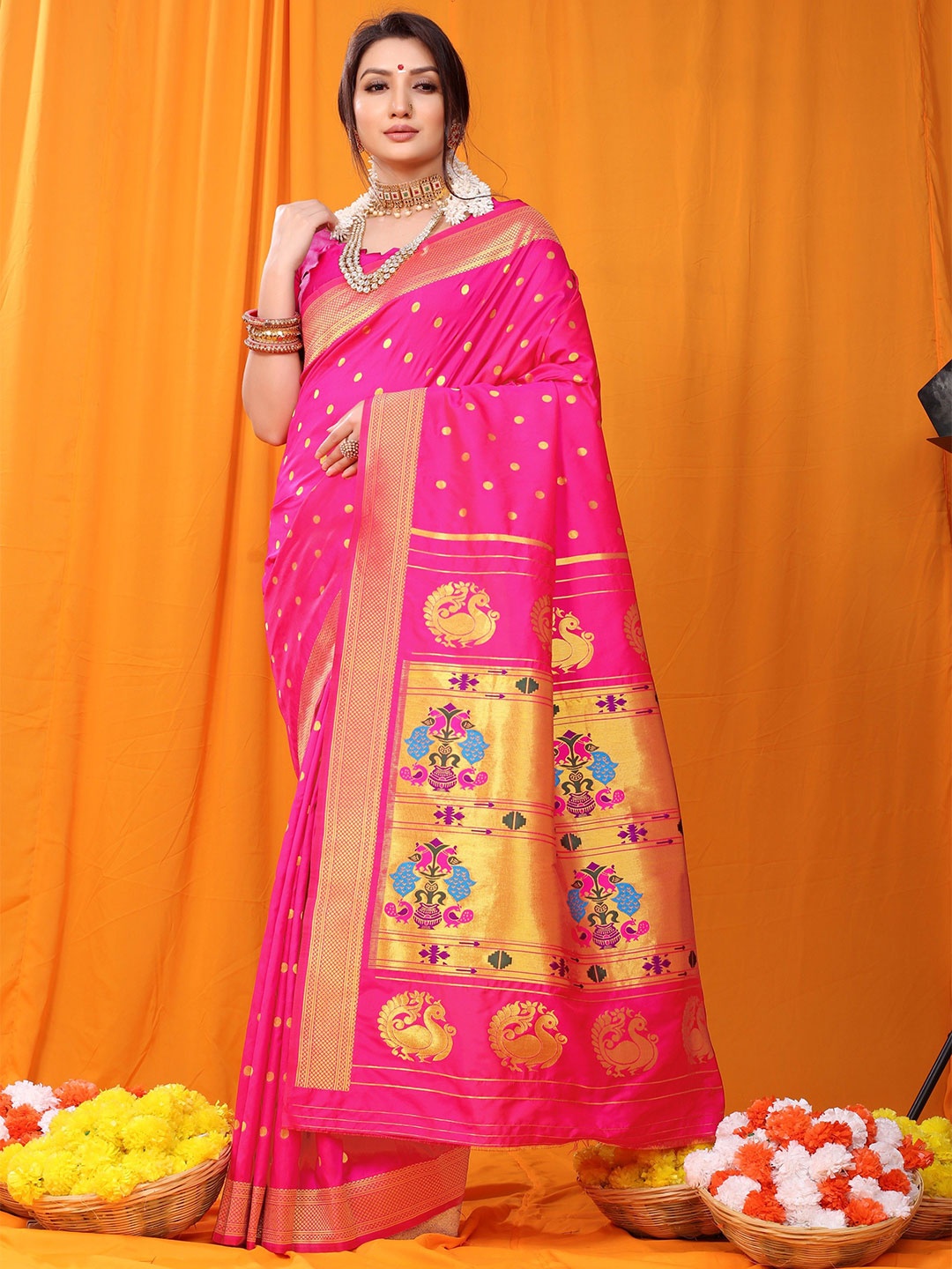 

Kandora Woven Design Zari Pure Silk Heavy Work Paithani Saree, Pink