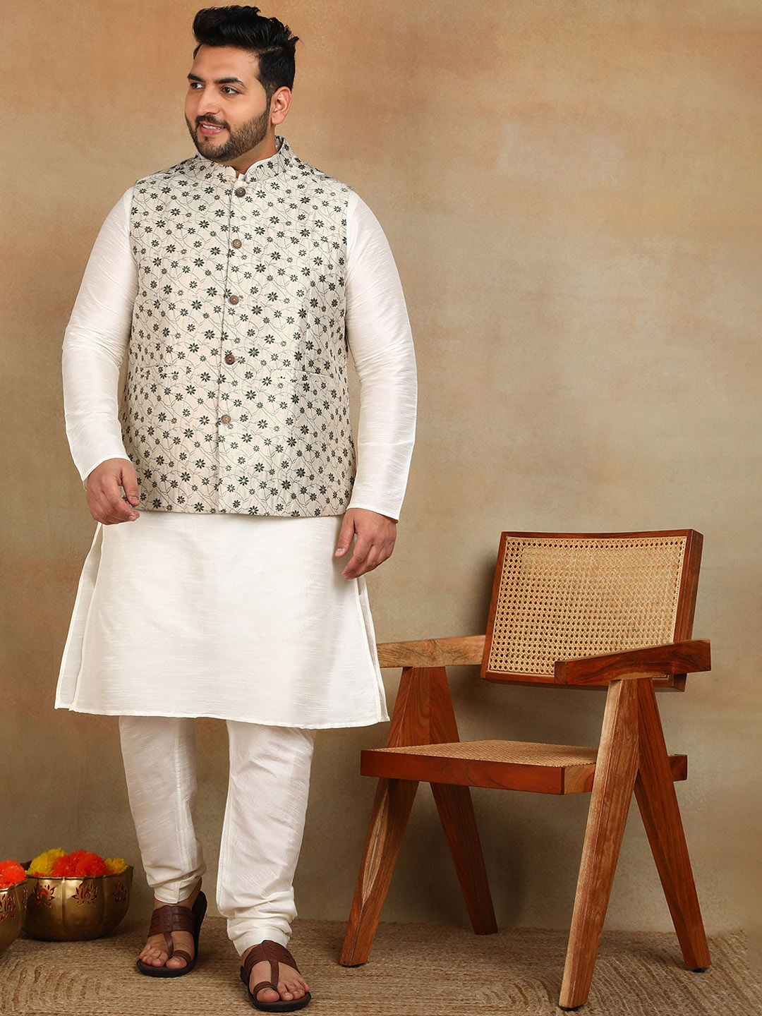 

Sztori Men Woven Design Nehru Jacket, Green