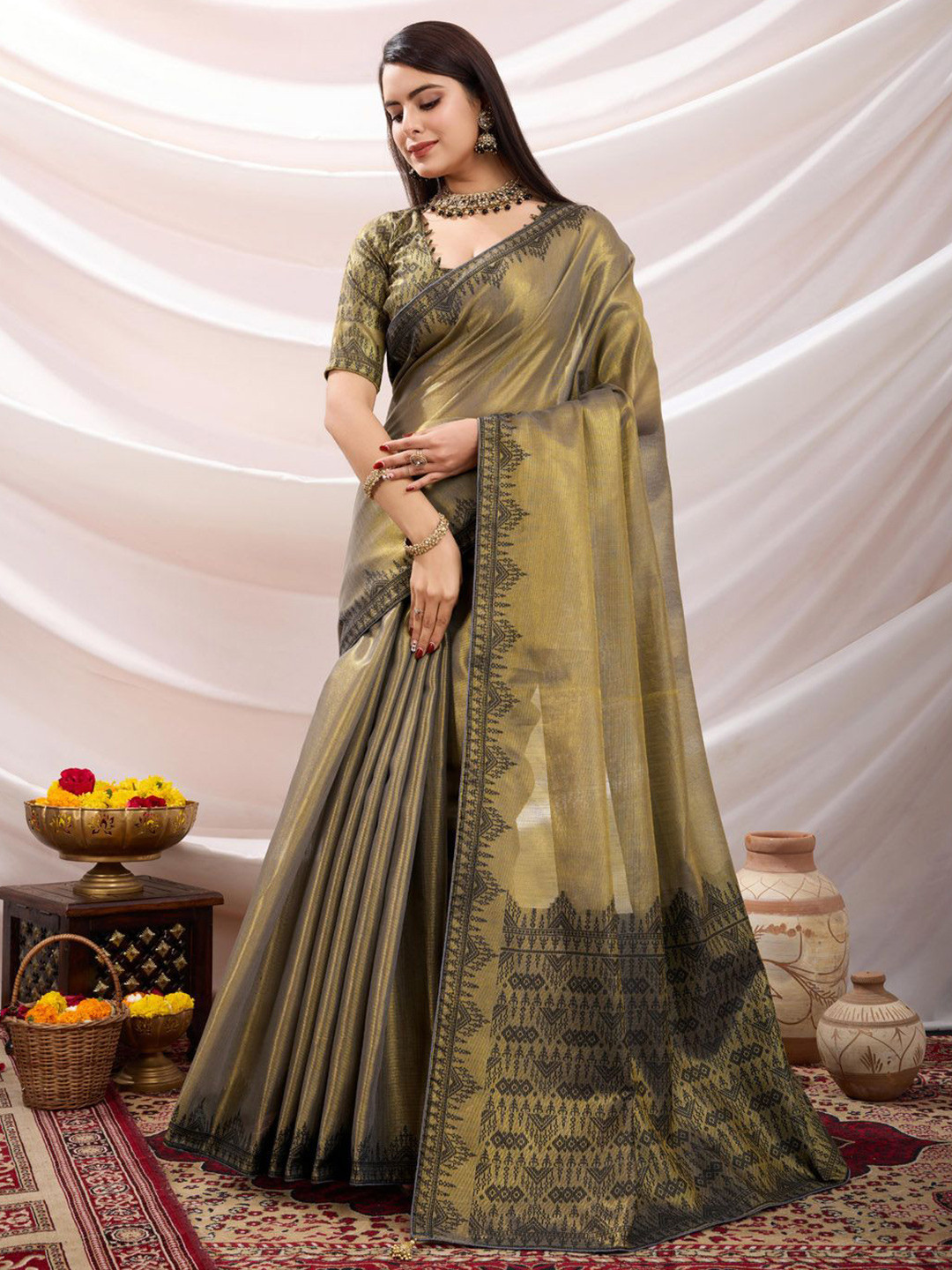 

Meena Bazaar Floral Art Silk Saree, Green