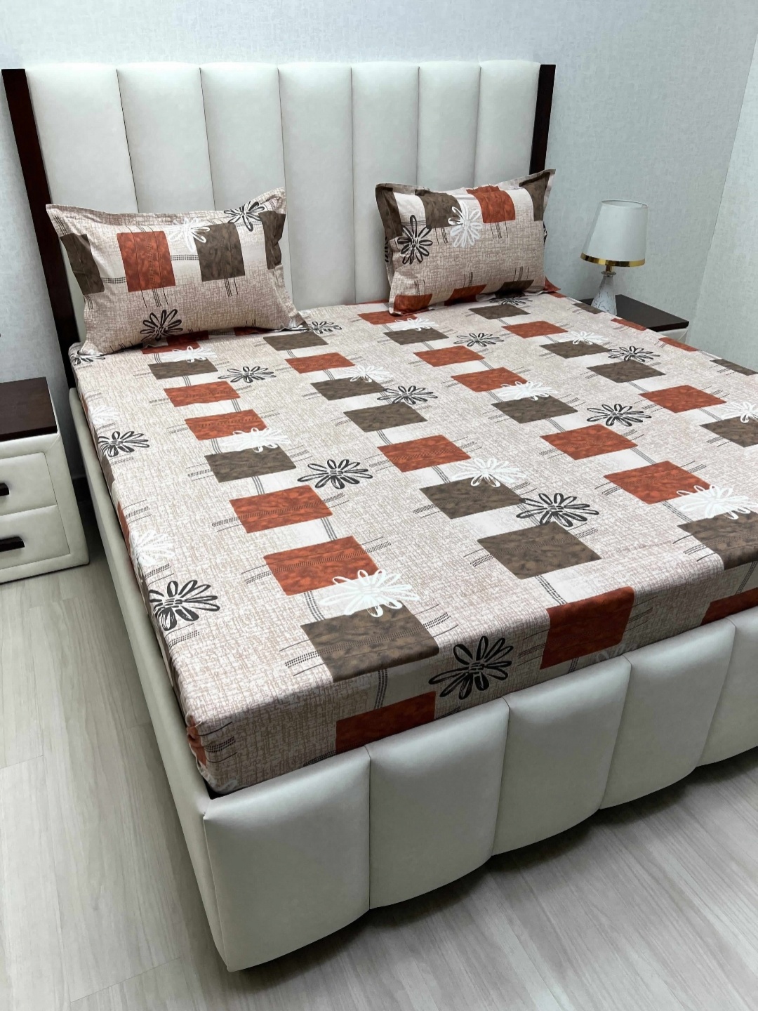

Pure Decor Passion Brown Floral Printed Pure Cotton 220 TC Queen Bedsheet Set 2.54 x 2.28m