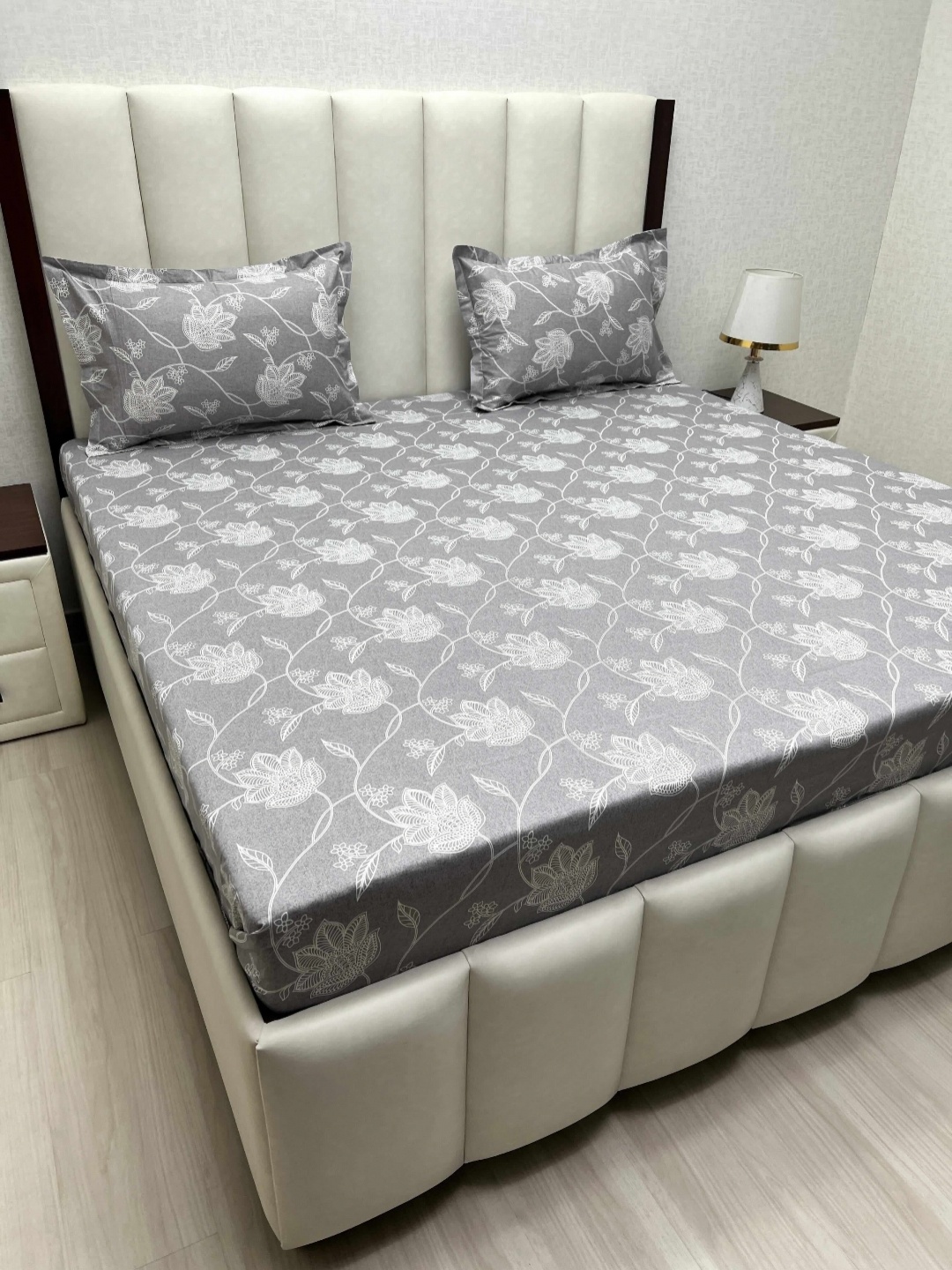 

Pure Decor Royal Passion Grey Printed Pure Cotton 300 TC Queen Bedsheet Set 2.28 x 2.54 m