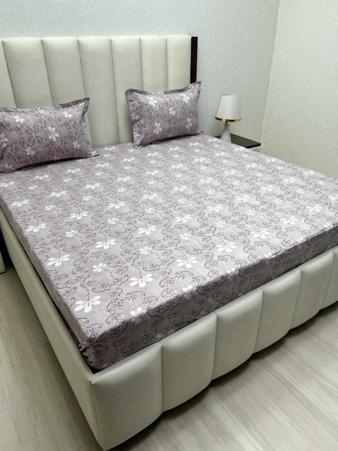 

Pure Decor Passion Purple Printed Pure Cotton 350TC Queen Bedsheet Sets 2.28m x 2.54m