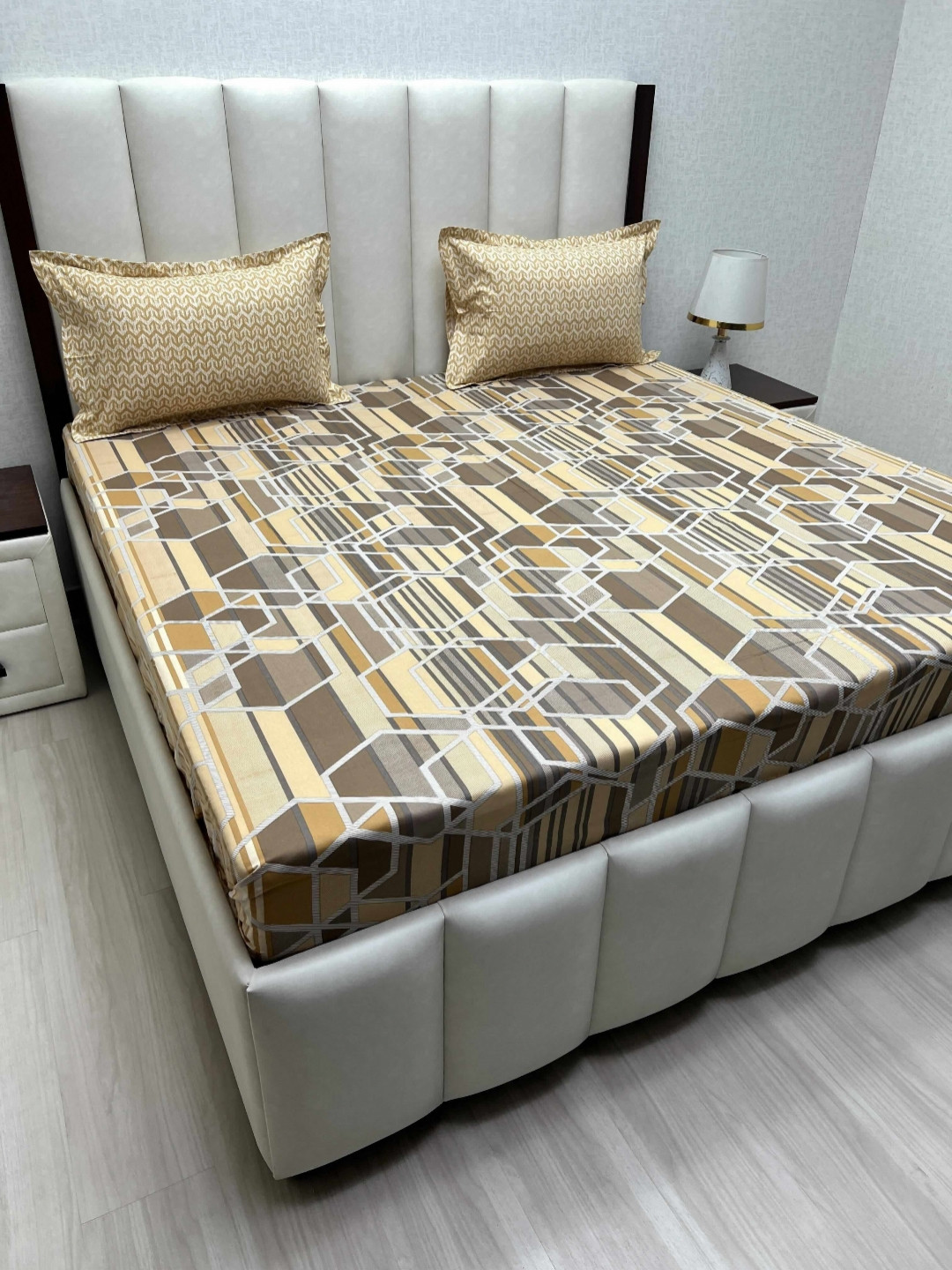 

Pure Decor Passion Yellow Printed Cotton 230 TC Queen Bedsheet Set 2.28 m x 2.54 m