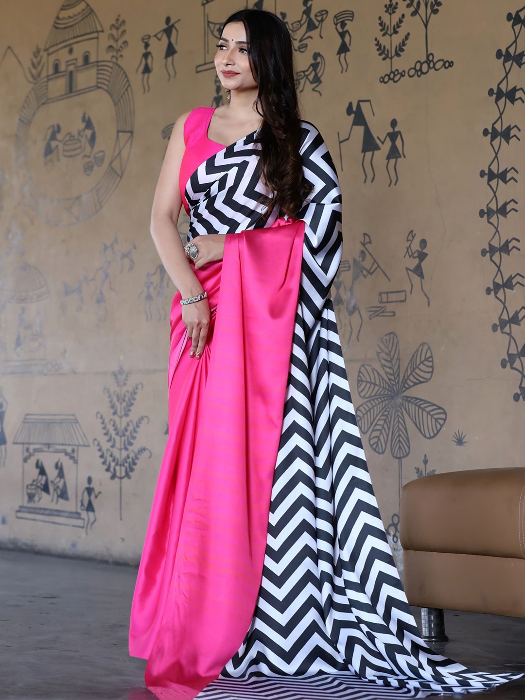 

Vintro Striped Satin Saree, Pink