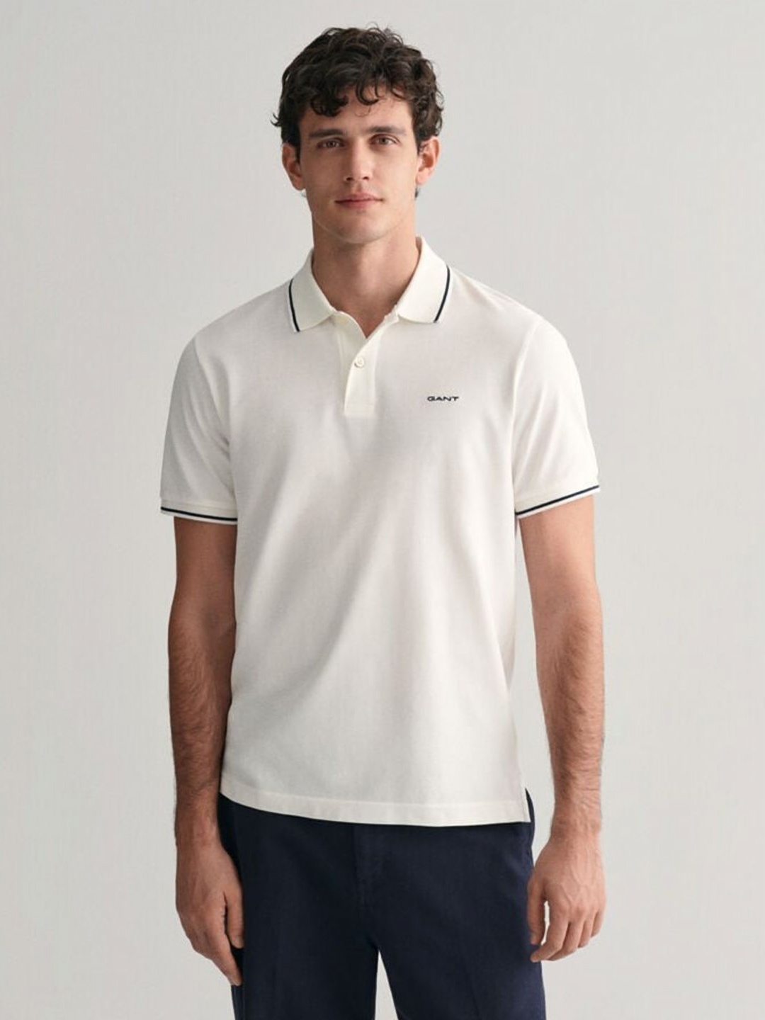

GANT Men Solid Polo Collar Pique Cotton T-shirt, White