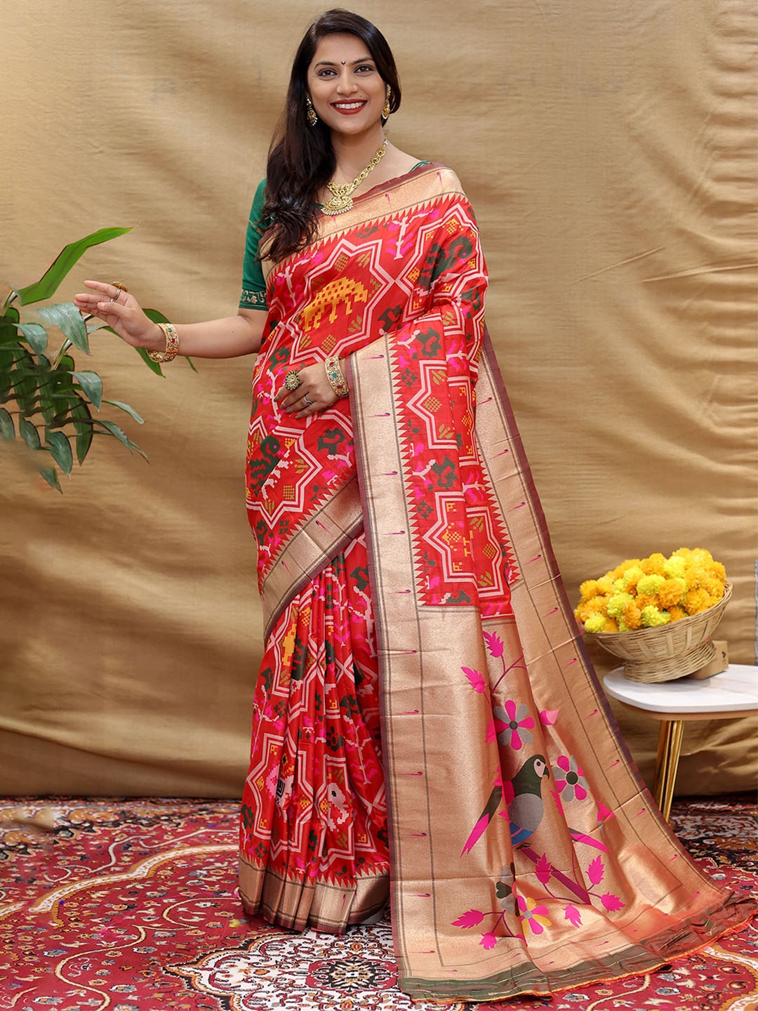 

Kandora Woven Design Zari Pure Silk Paithani Saree, Red