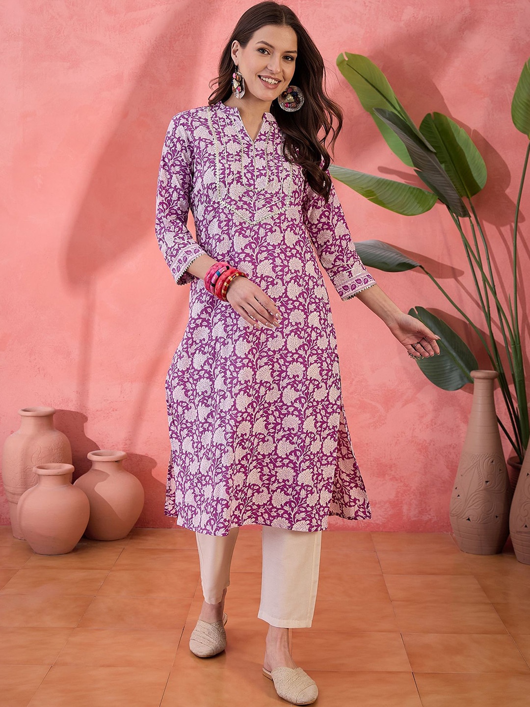 

Sangria Floral Printed Gotta Patti Work Pure Cotton Straight Kurtas, Purple