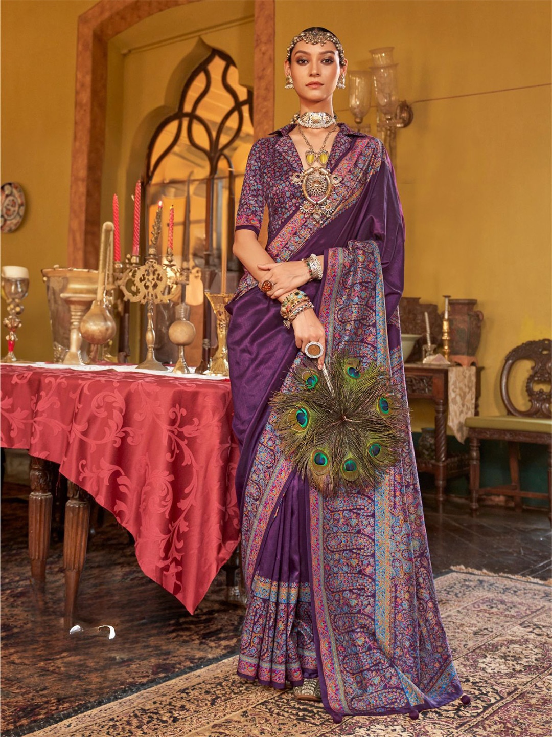

Odette Purple Silk Blend Woven Saree With Unstitched Blouse For Women
