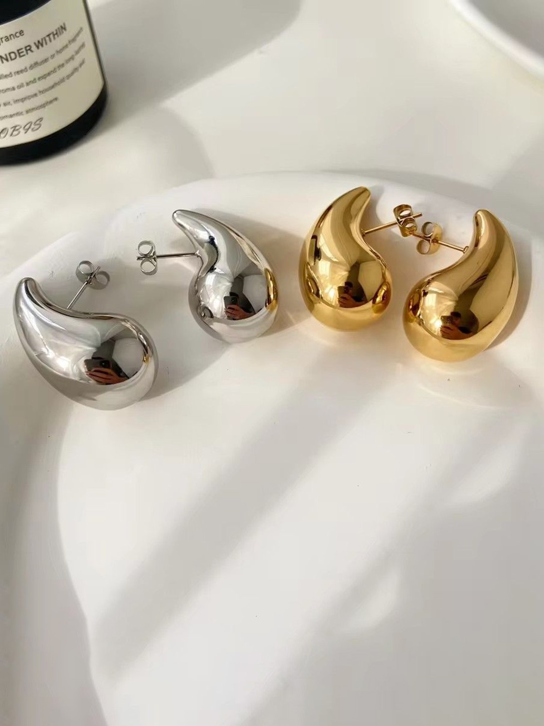 

Celestique Waterdrop Contemporary Studs, Gold