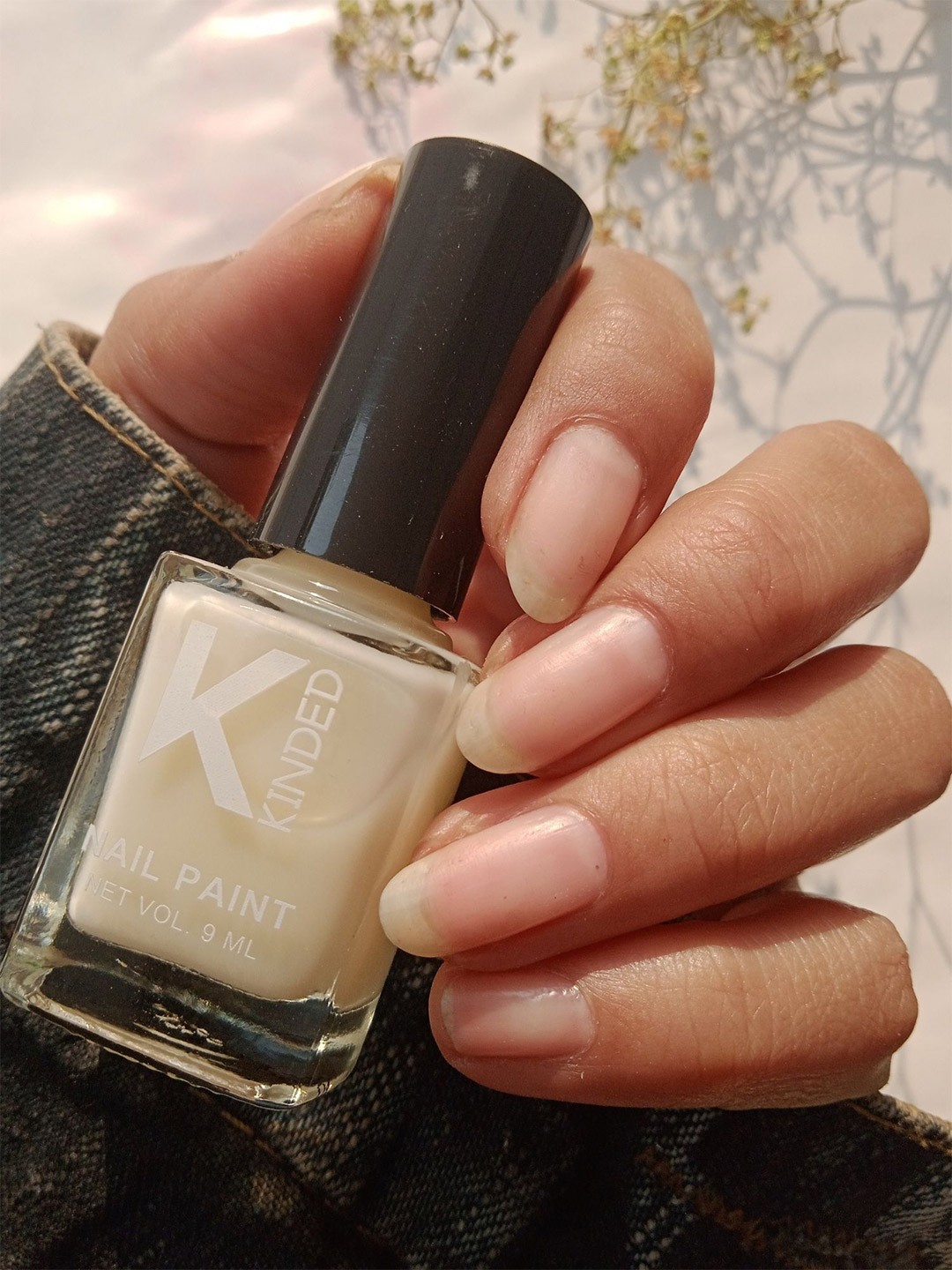 

KINDED Matte Finish Long Lasting Nail Paint - 9 ml - Matte Me Top & Base Coat 60, Off white