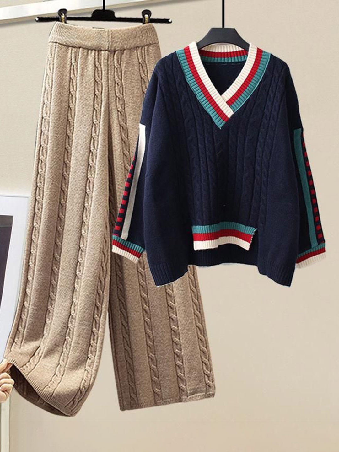 

Alamode By Akanksha Navy Blue Larisa Woolen Co-Ord Set