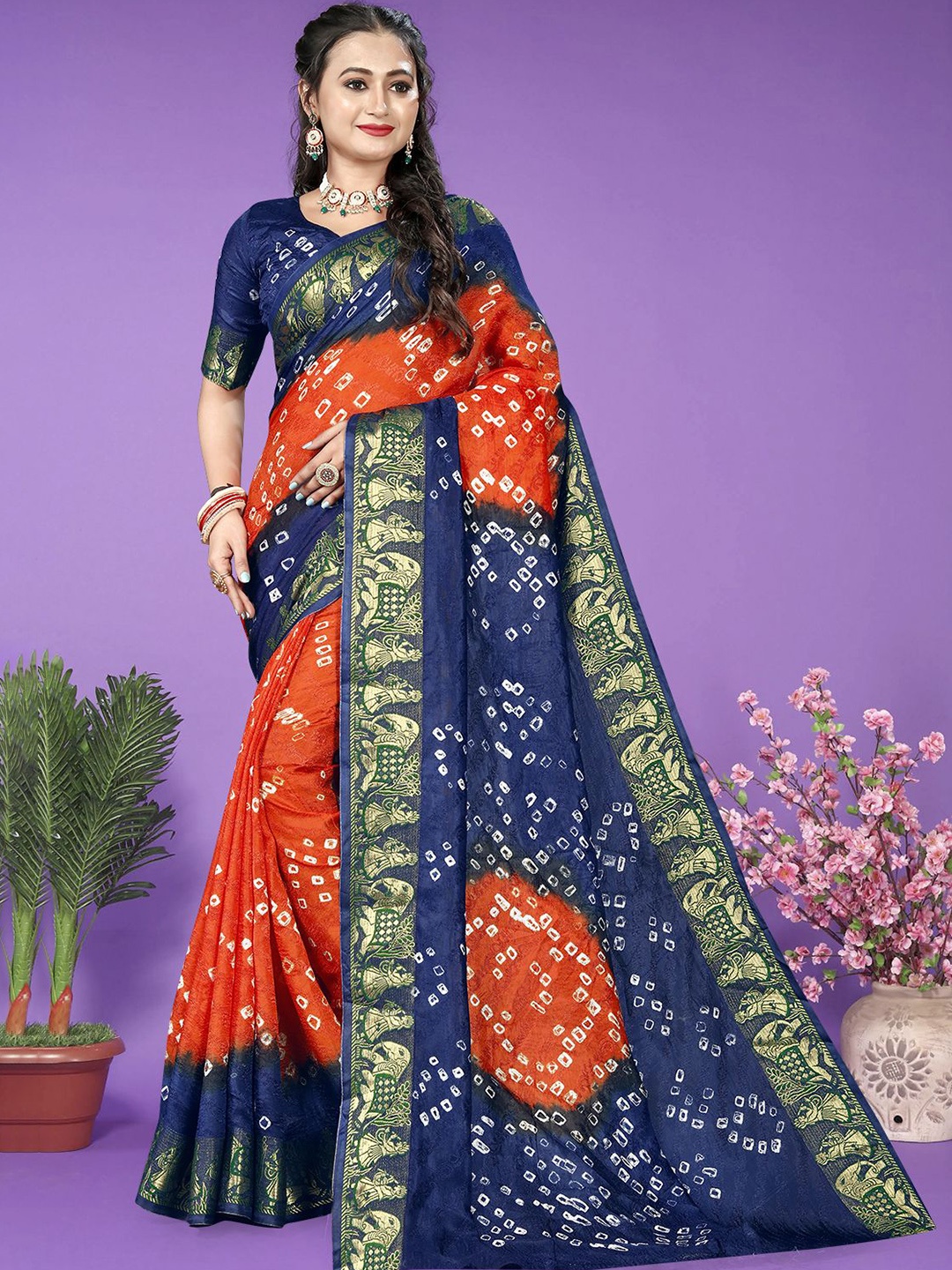 

Bandhanivilla Woven Design Bandhani Printed Saree, Orange