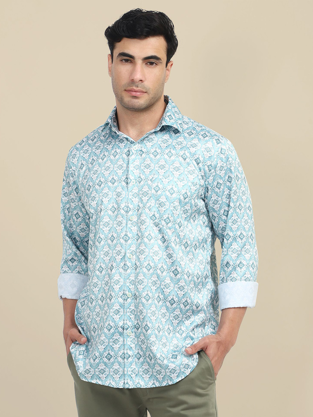 

AMSWAN Men Spread Collar Floral Printed Satin Casual Shirt, Blue