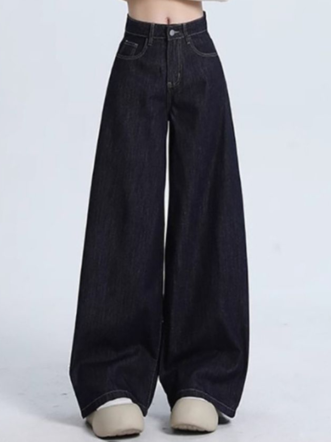 

StyleCast Women Wide Leg Mid-Rise Jeans, Black
