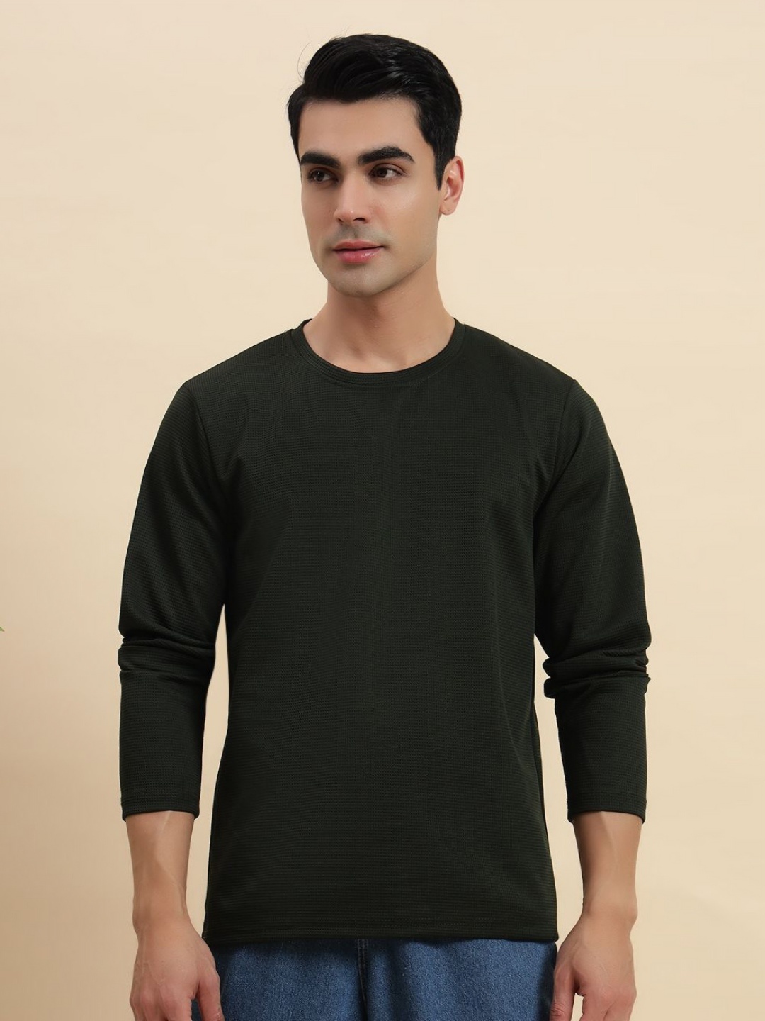 

DIZON Men Solid Round Neck T-shirt, Olive