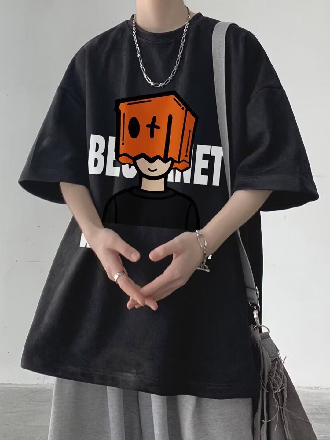 

HERE&NOW Men Graphic Printed Round Neck Cotton Oversized T-shirt, Black