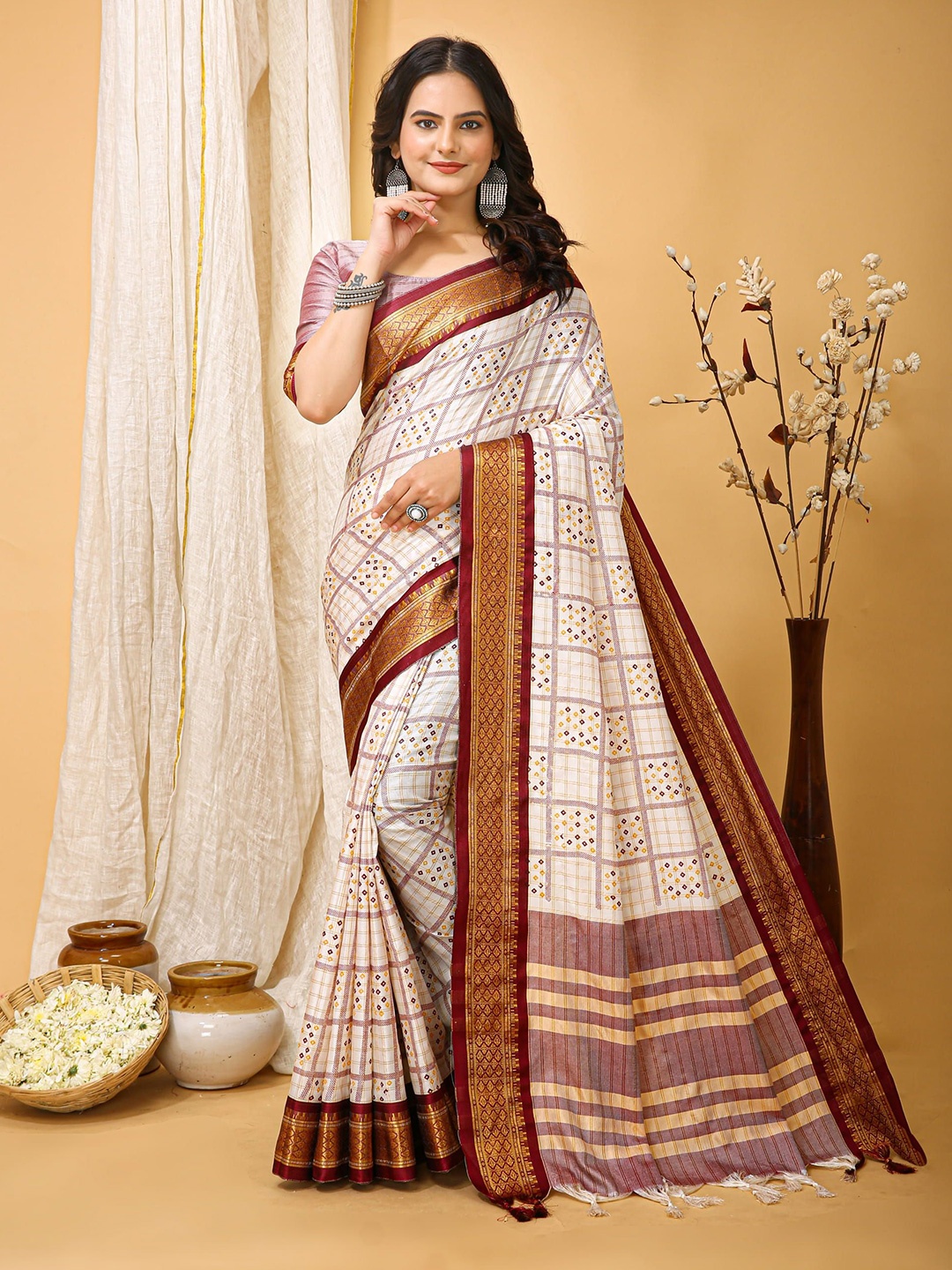 

KALINI Bandhani Zari Art Silk Banarasi Saree, White