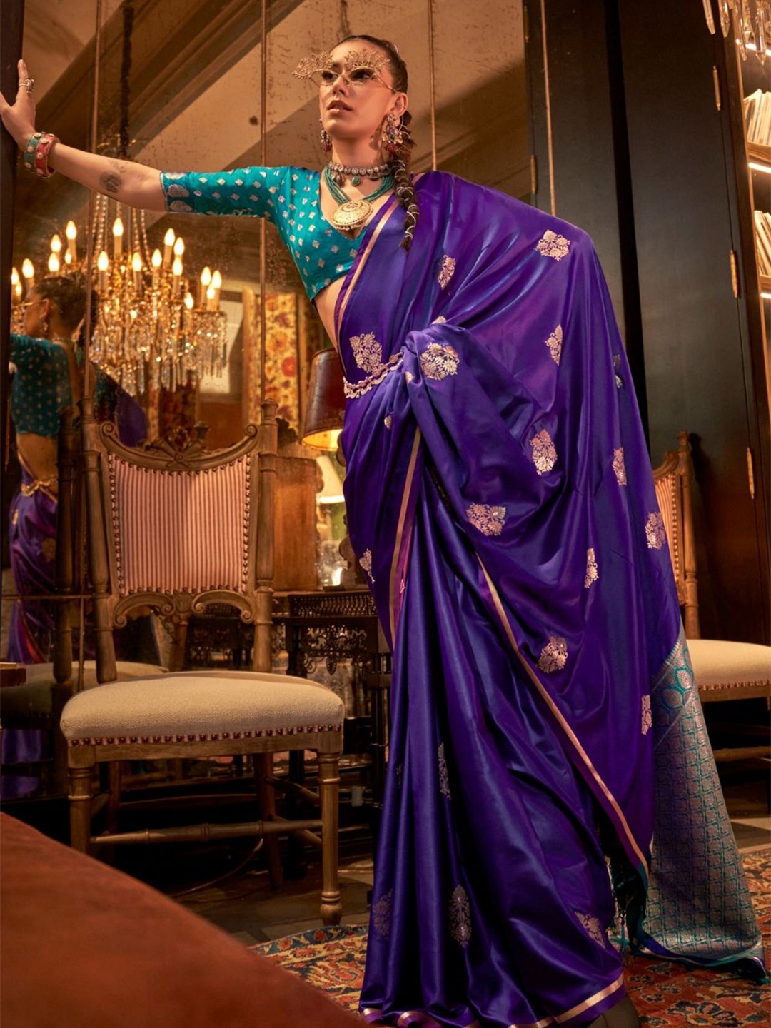 

PEENGAX Woven Design Zari Satin Banarasi Saree, Purple
