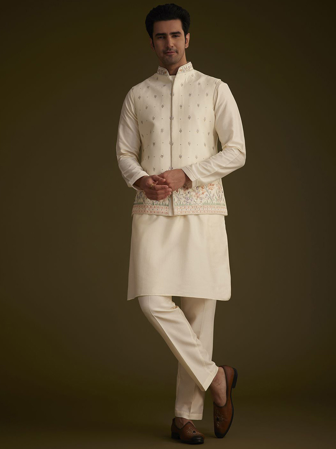 

KALKI Fashion Mandarin Collar Cotton Silk Straight Kurta With Trousers & Nehru Jacket, Off white