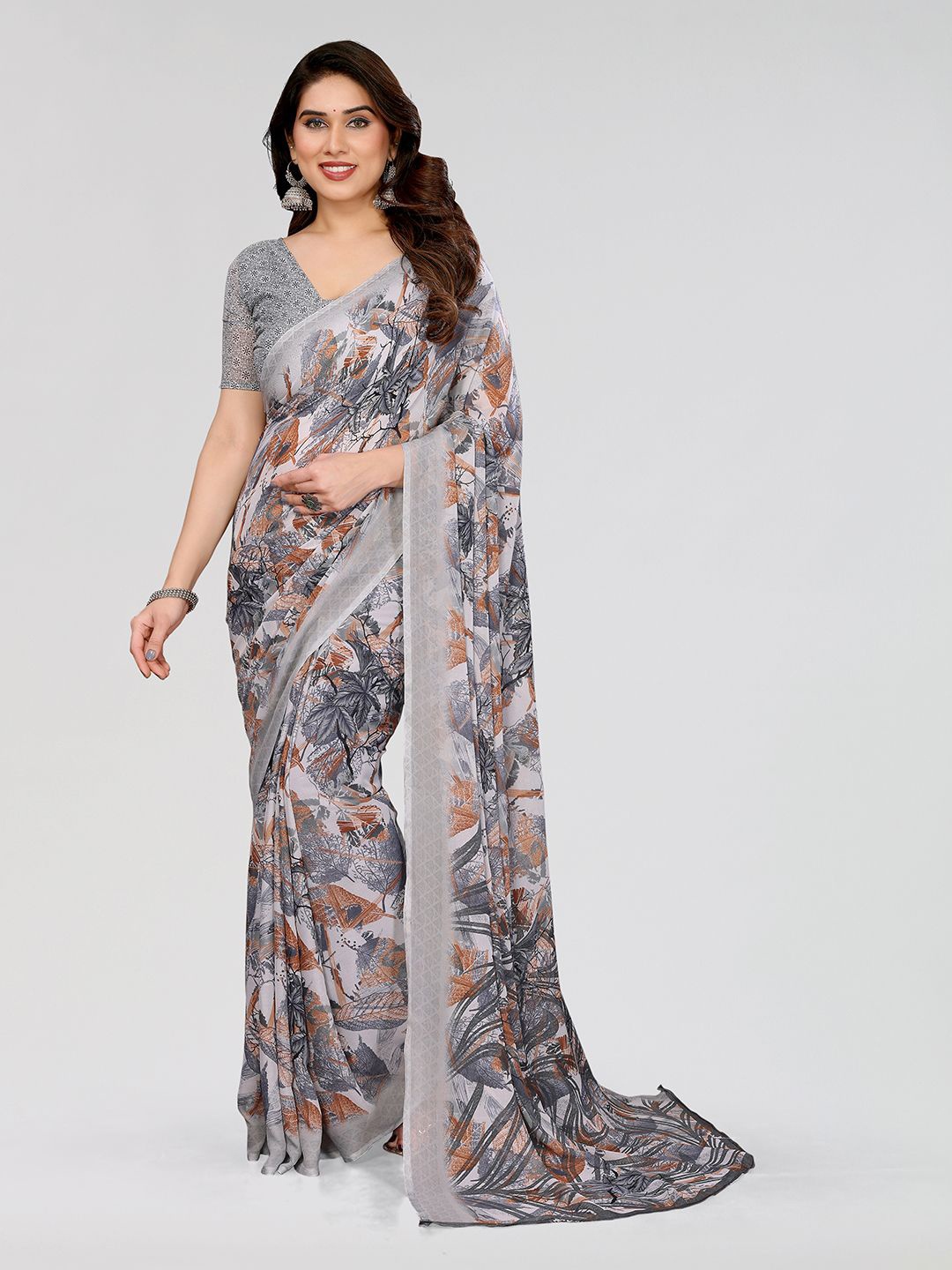 

Moda Rapido Floral Poly Georgette Saree, Grey