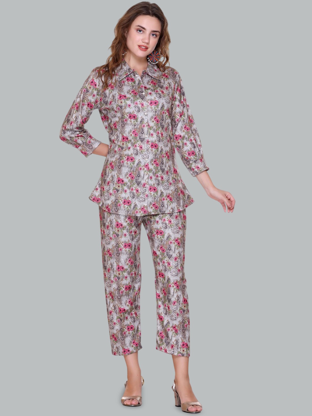 

Pink Berry Floral Printed Shirt Collar Shirt With Trousers, Grey