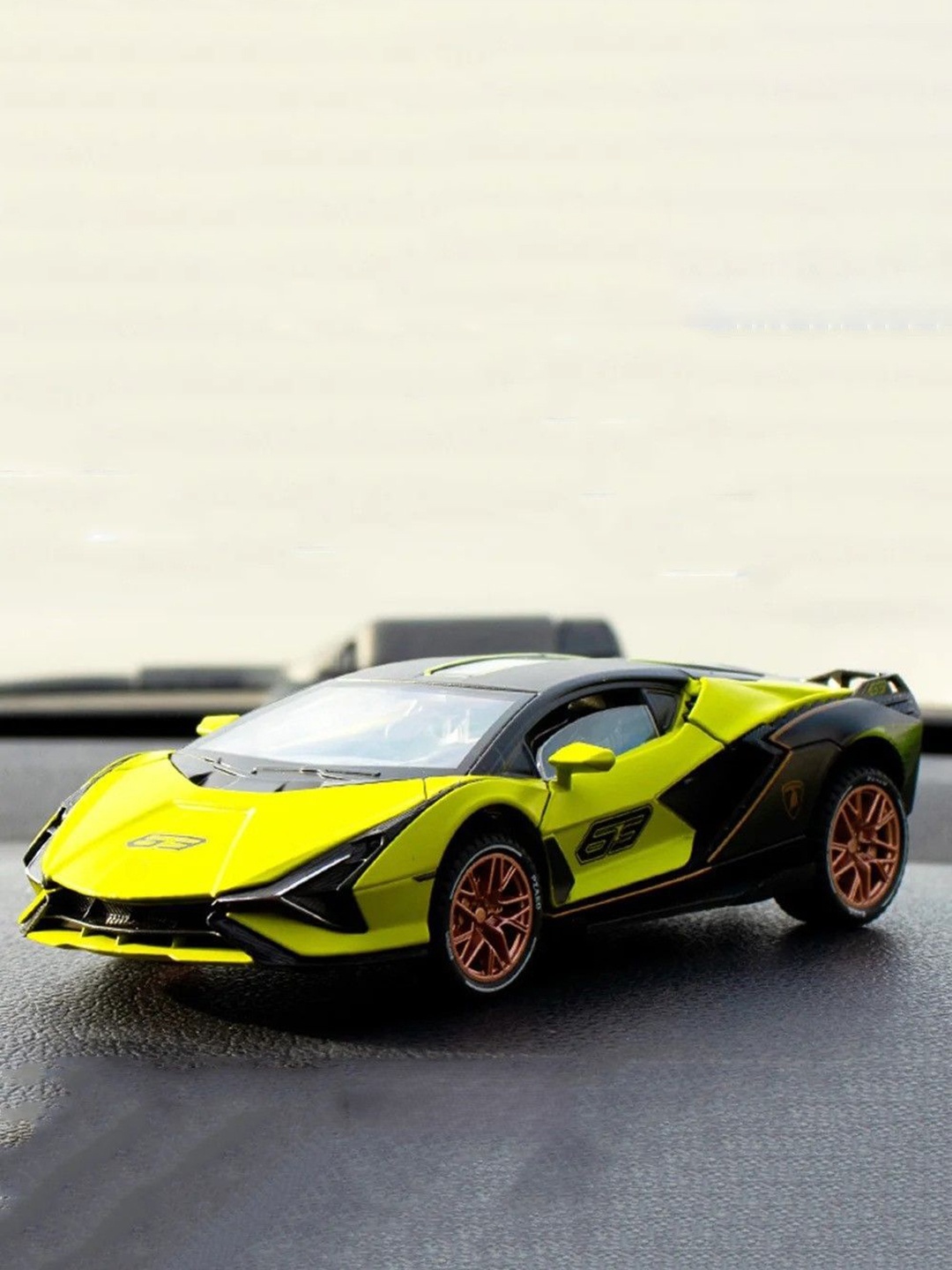 

UKAXA Light Sound Pull Back Toy Car, Yellow