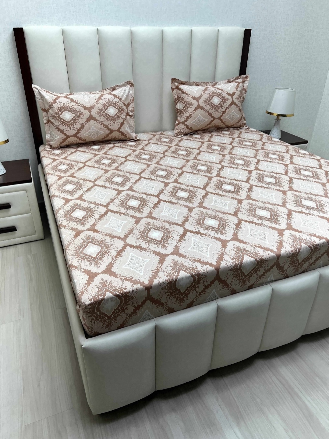 

Pure Decor Brown & White Ethnic 250 TC Queen Bedsheet with 2 Pillow Covers 2.28 m x 2.54 m