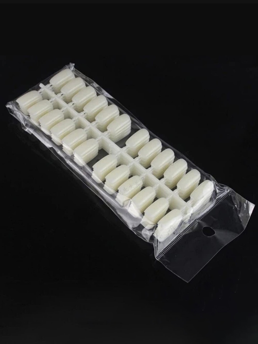 

RANORE Nail Color Display Card With Nails, White