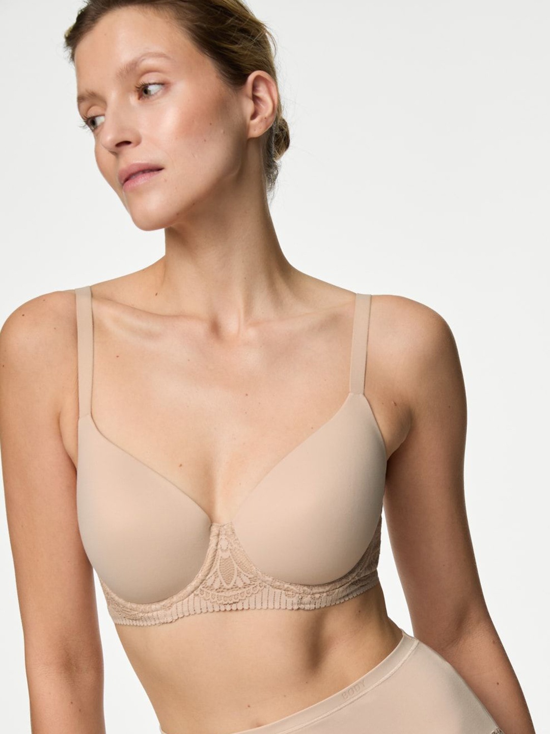 

Marks & Spencer Bra Medium Coverage Underwired Lightly Padded, Nude